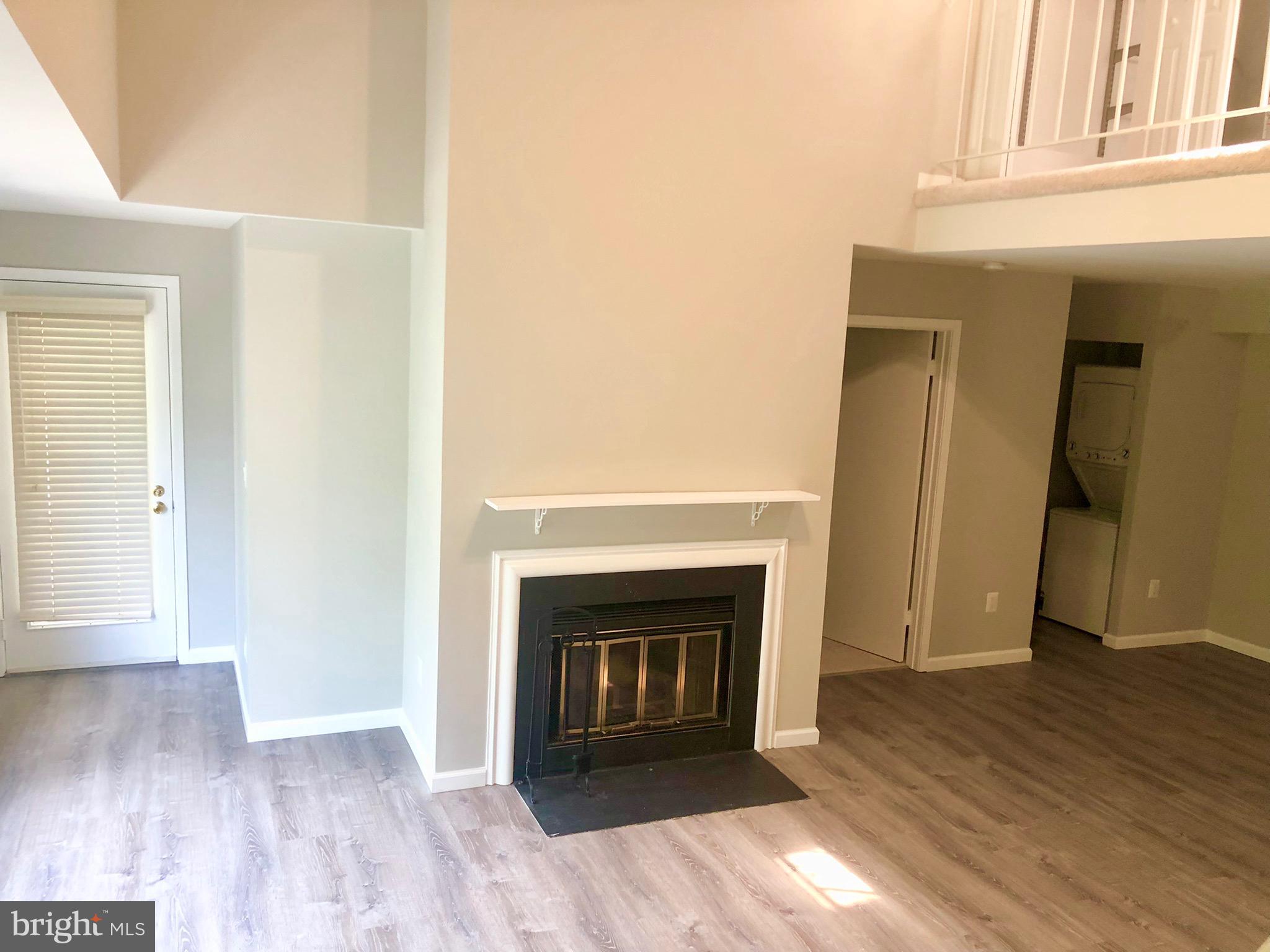 MONTGOMERY VILLAGE - Residential Lease