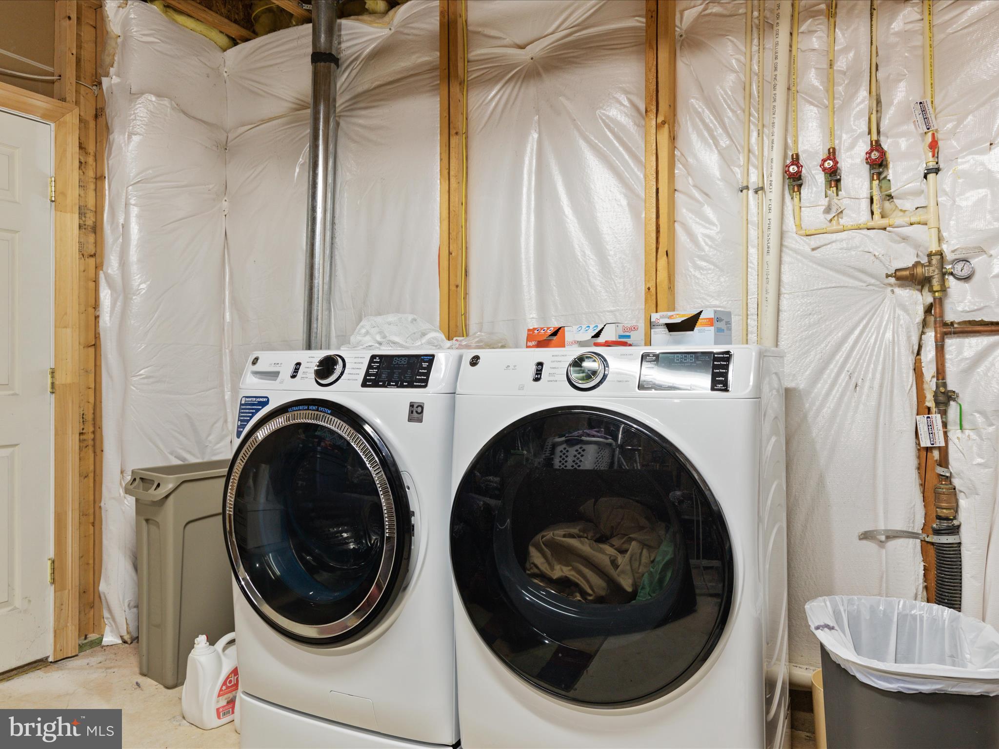 CEDAR CREST - Residential