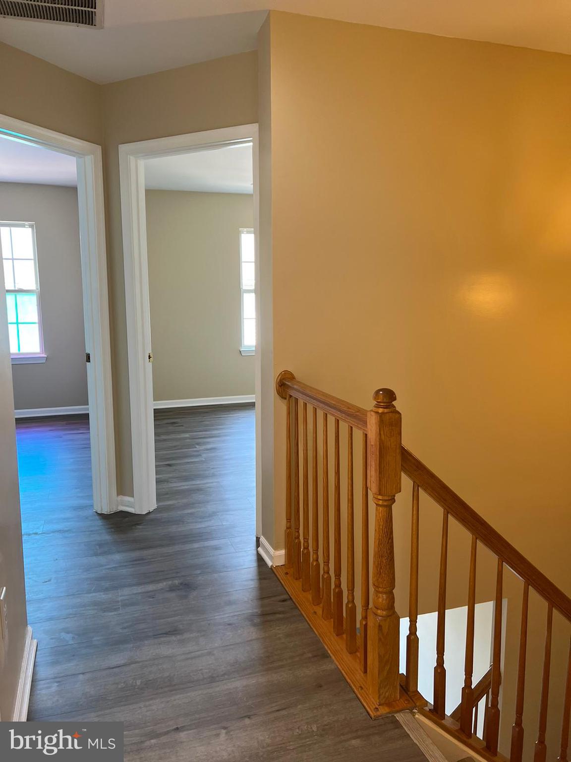 CENTRE VILLAGE - Residential Lease