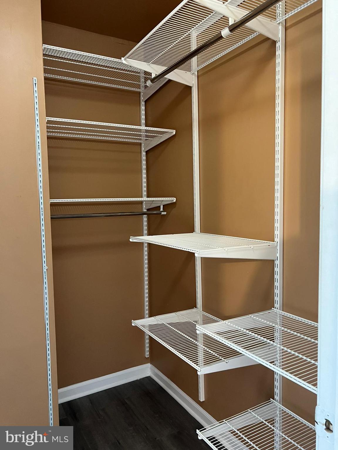 CENTRE VILLAGE - Residential Lease