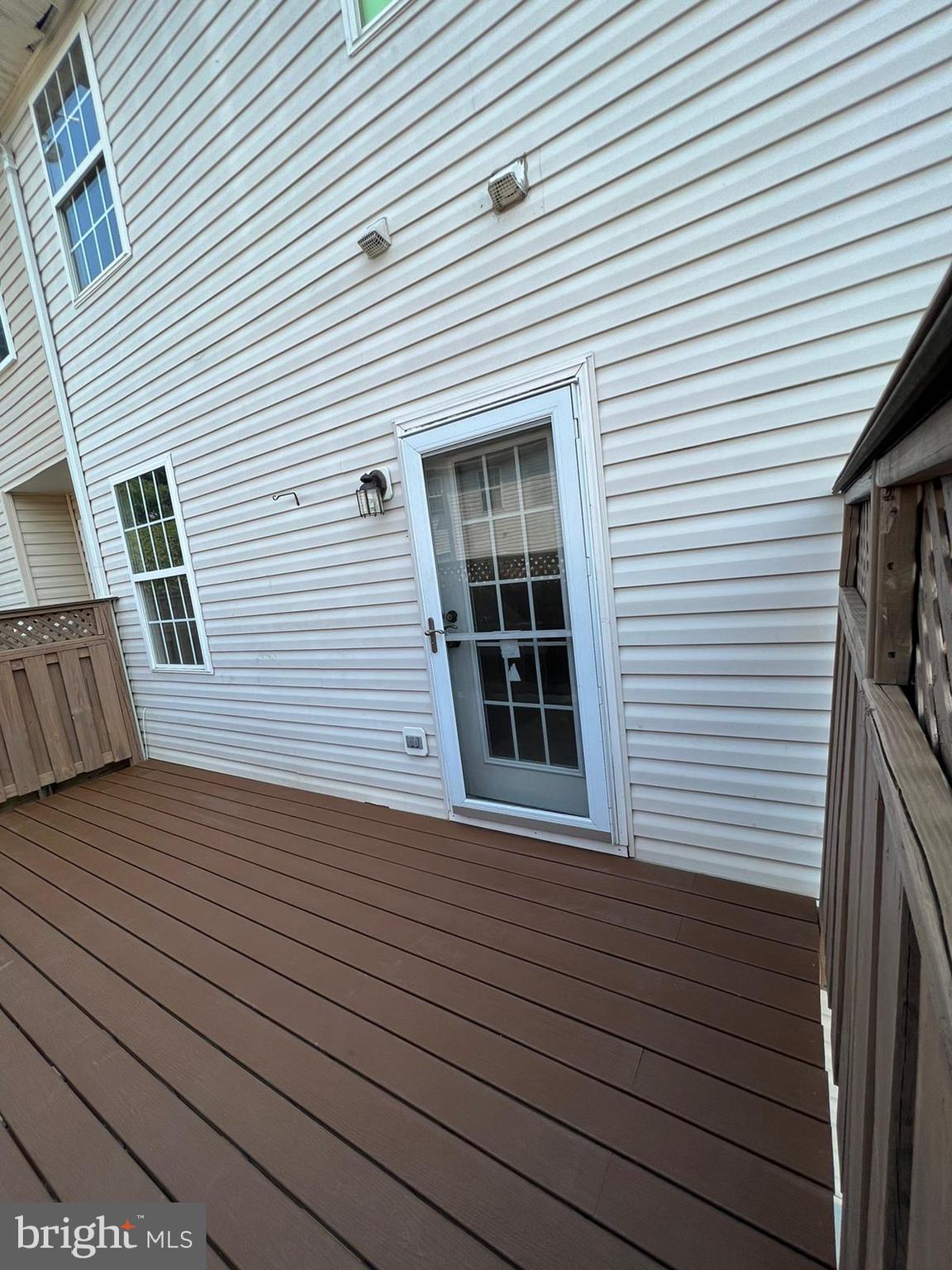 CENTRE VILLAGE - Residential Lease