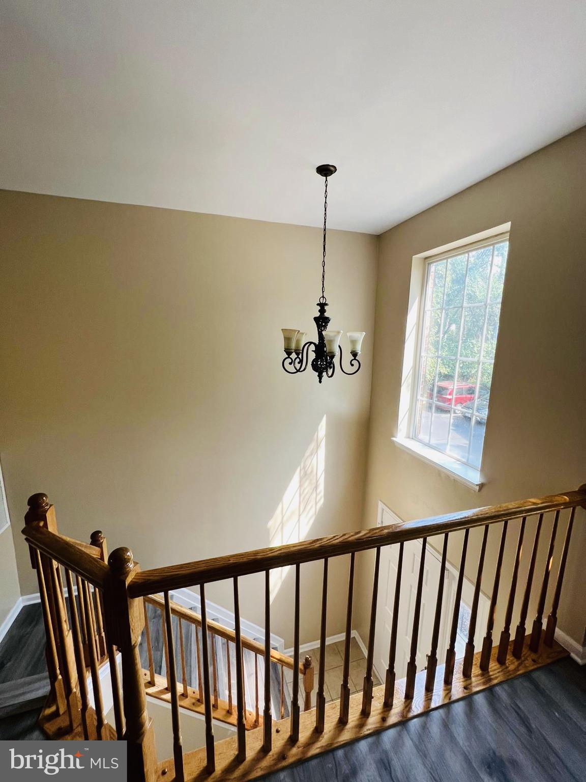 CENTRE VILLAGE - Residential Lease