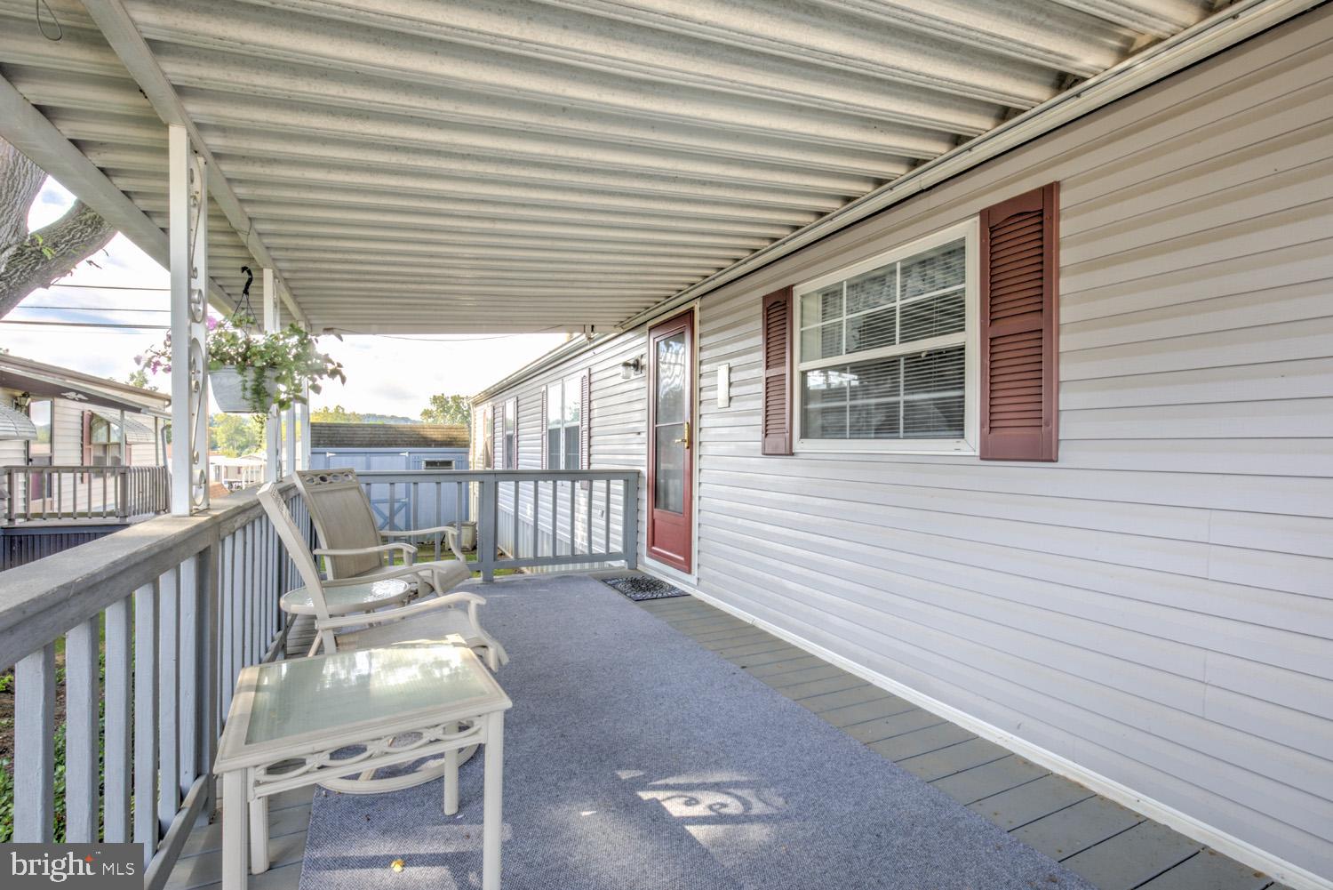 924 EMERALD STREET