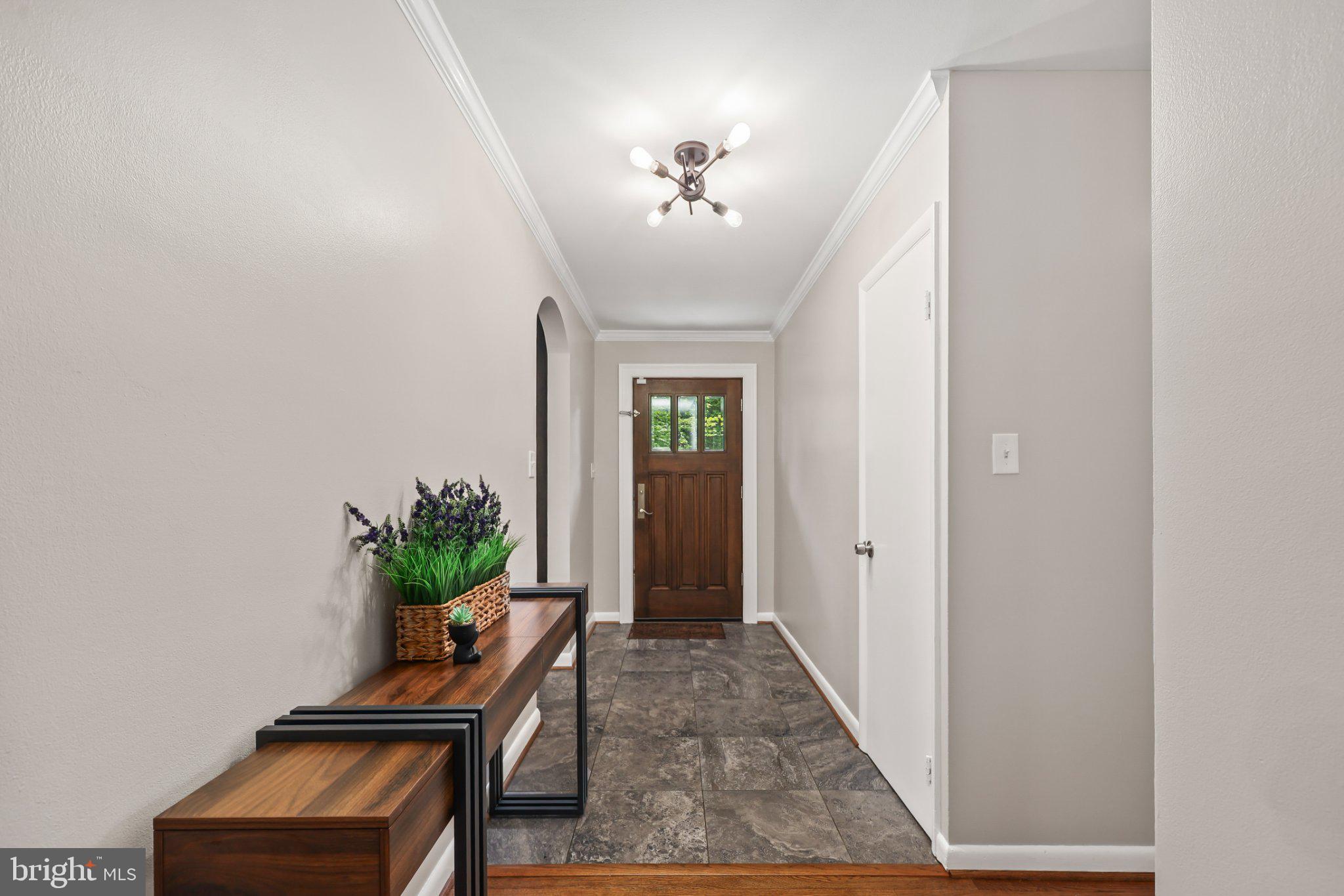 LAKE BARCROFT - Residential