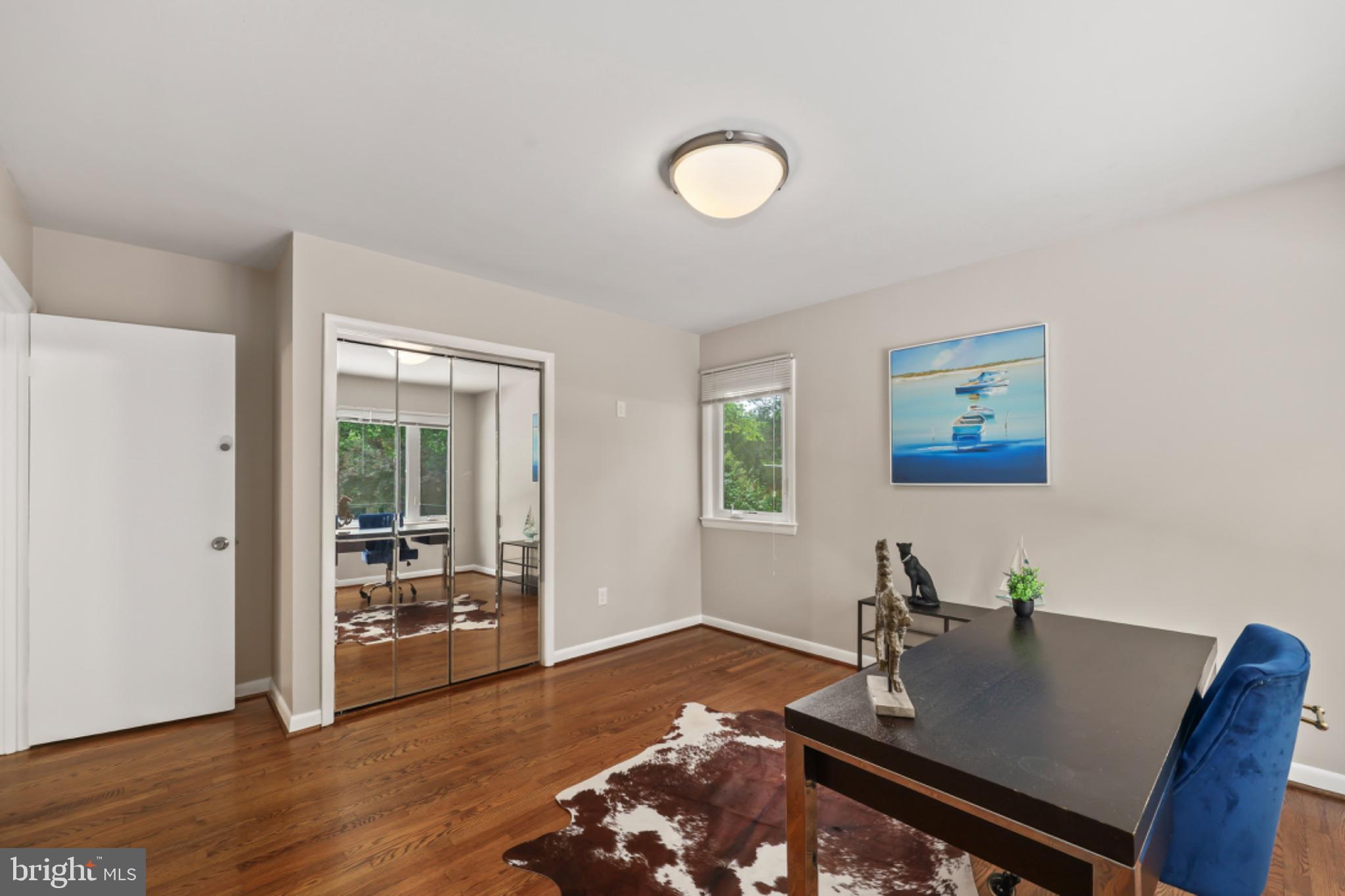 LAKE BARCROFT - Residential