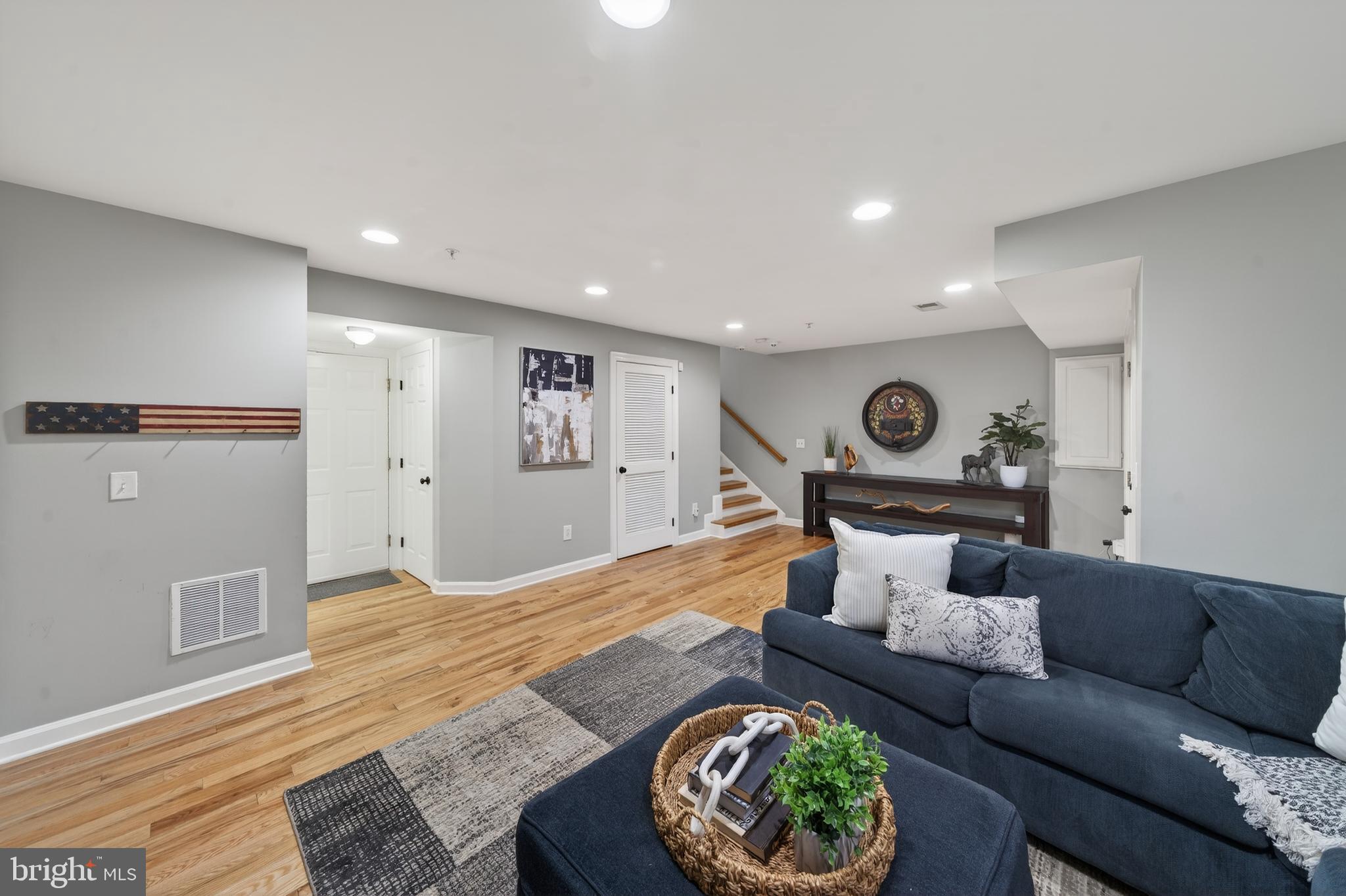 LORTON STATION SOUTH - Residential