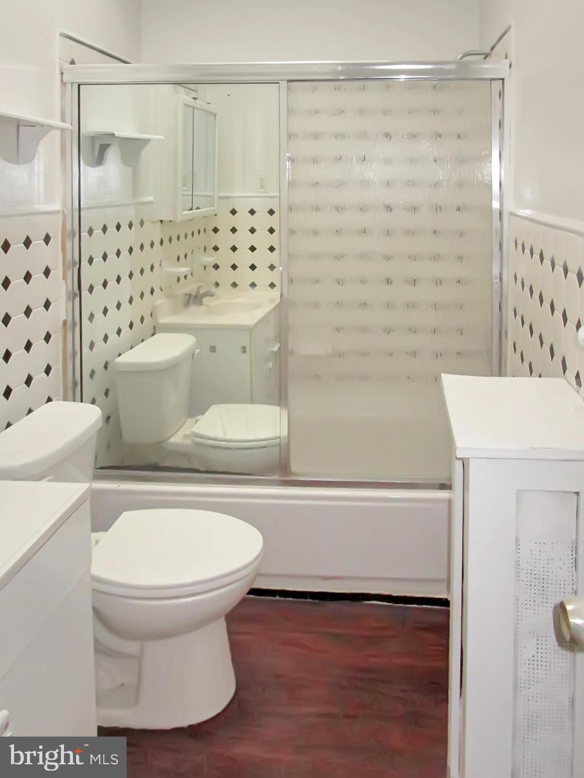 OVERBROOK - Residential Lease