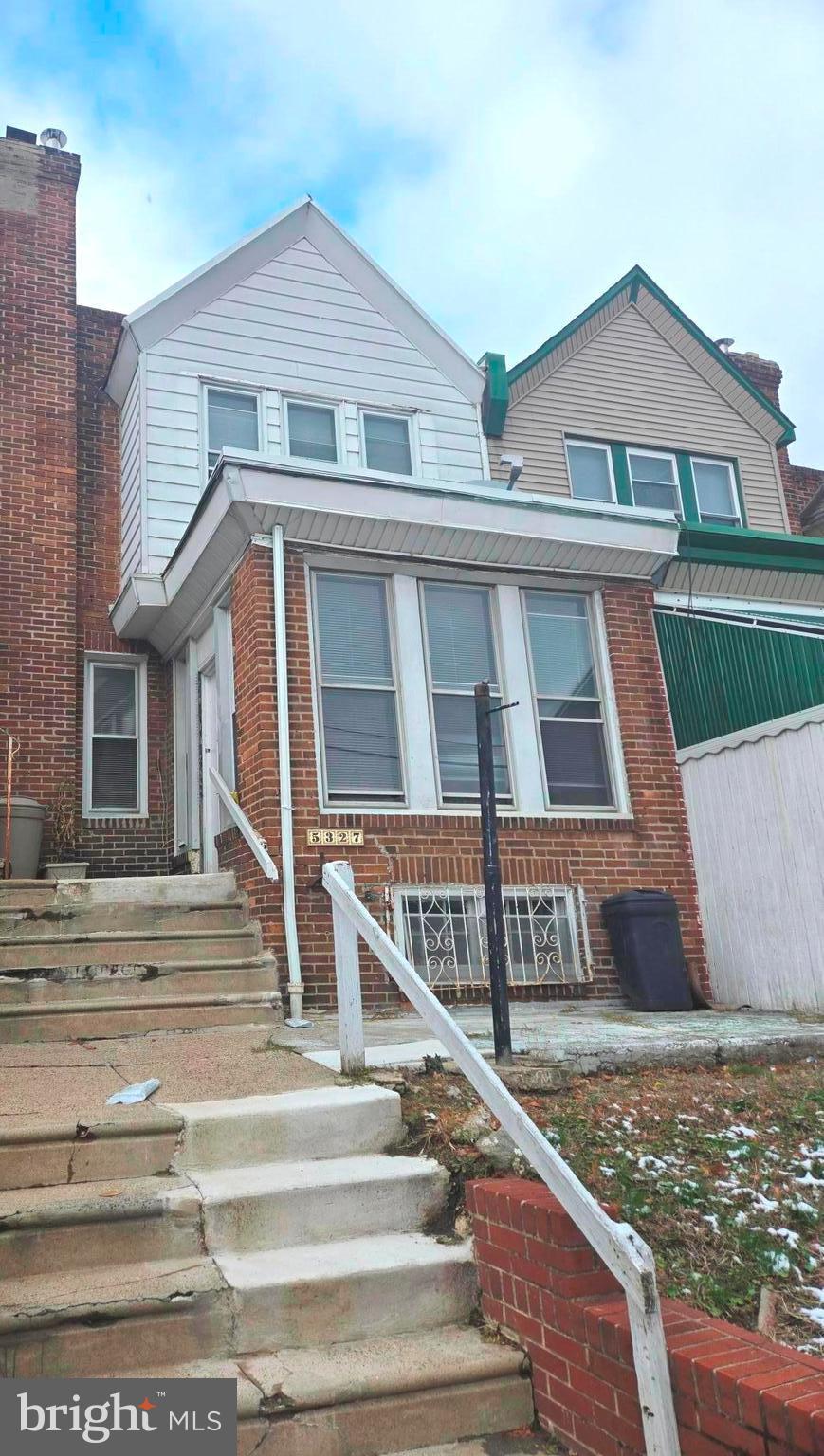 OVERBROOK - Residential Lease