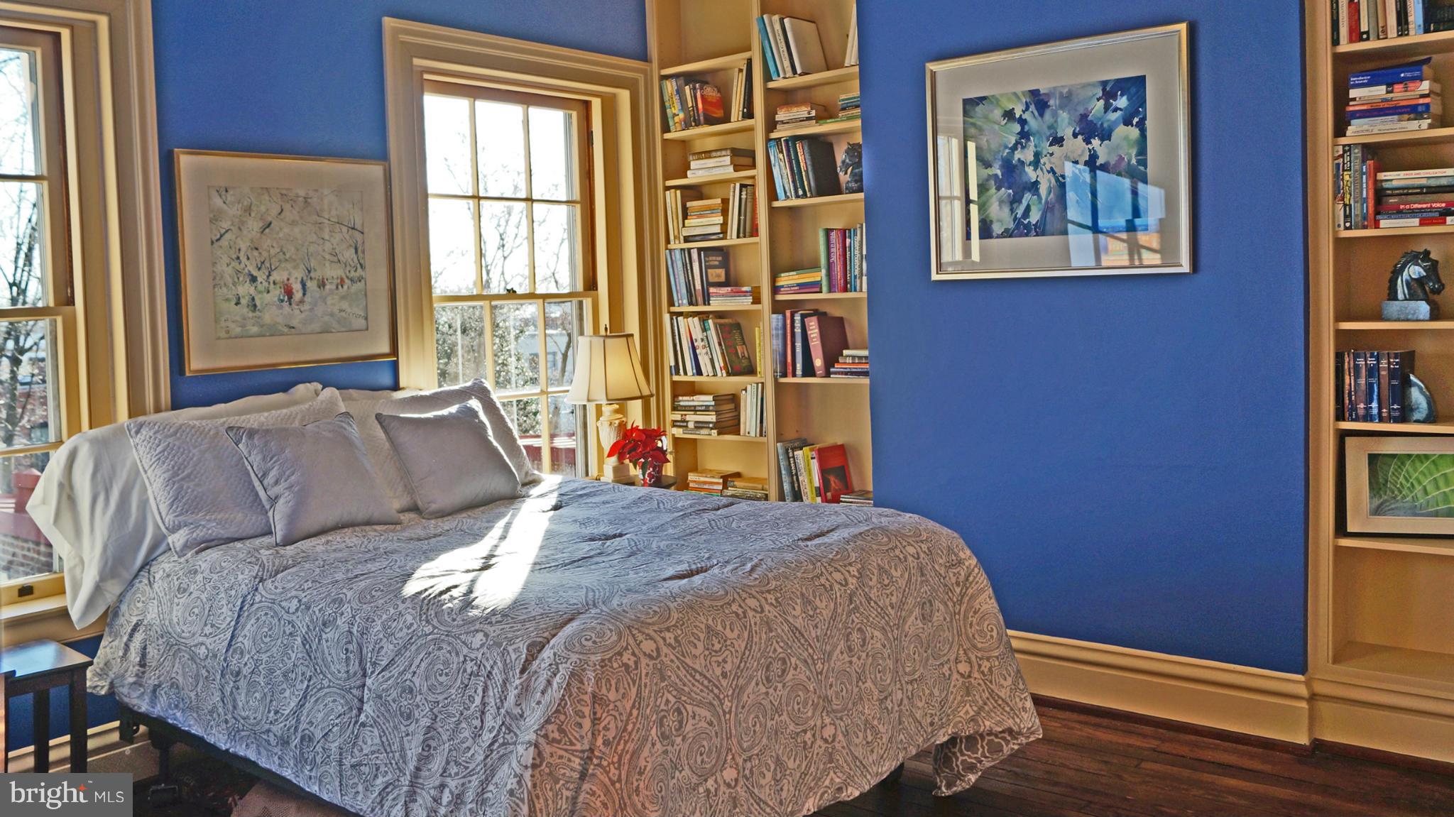 CAPITOL HILL - Residential