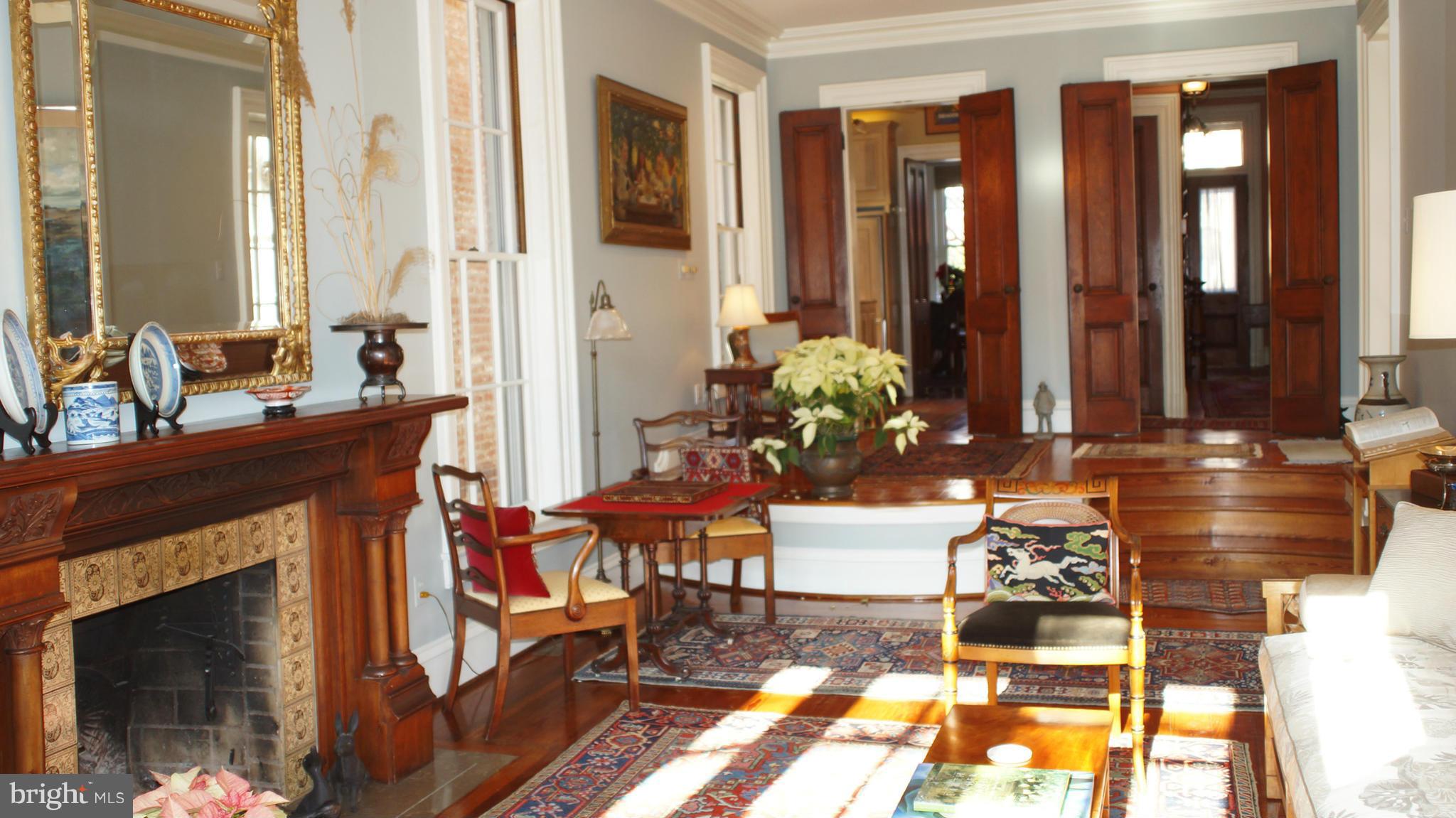 CAPITOL HILL - Residential