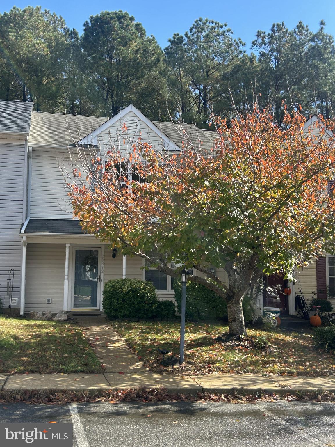 HUNTING QUARTERS - Residential Lease