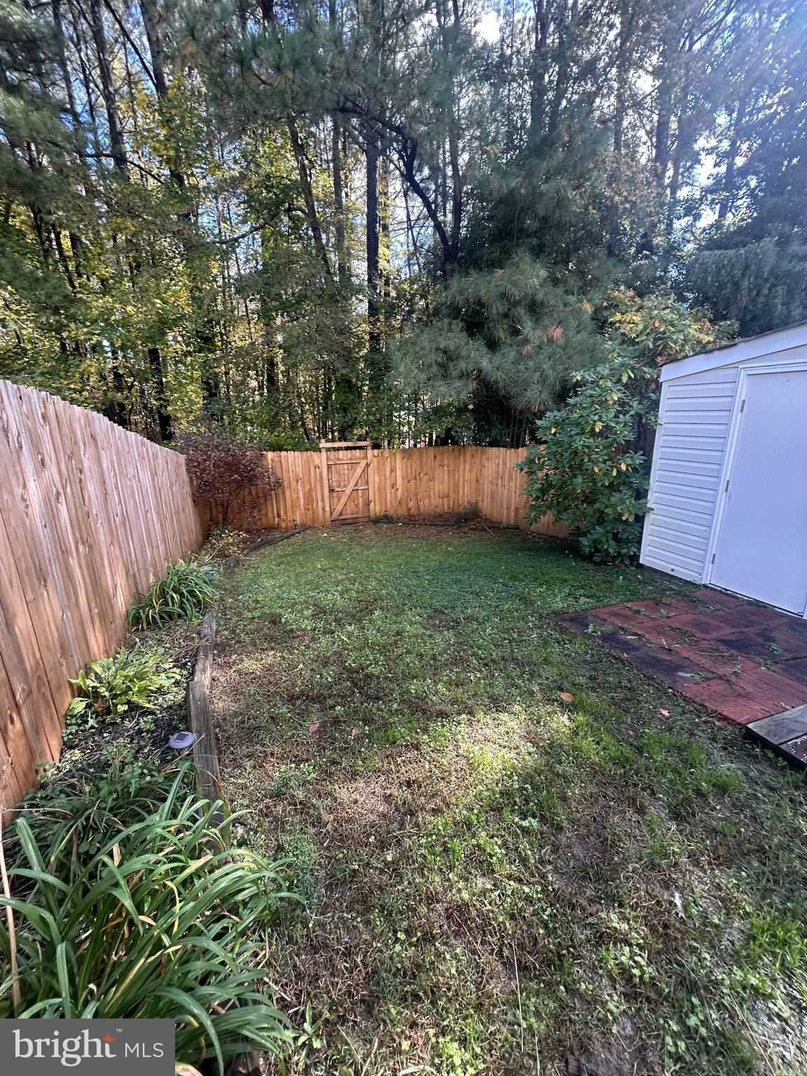 HUNTING QUARTERS - Residential Lease