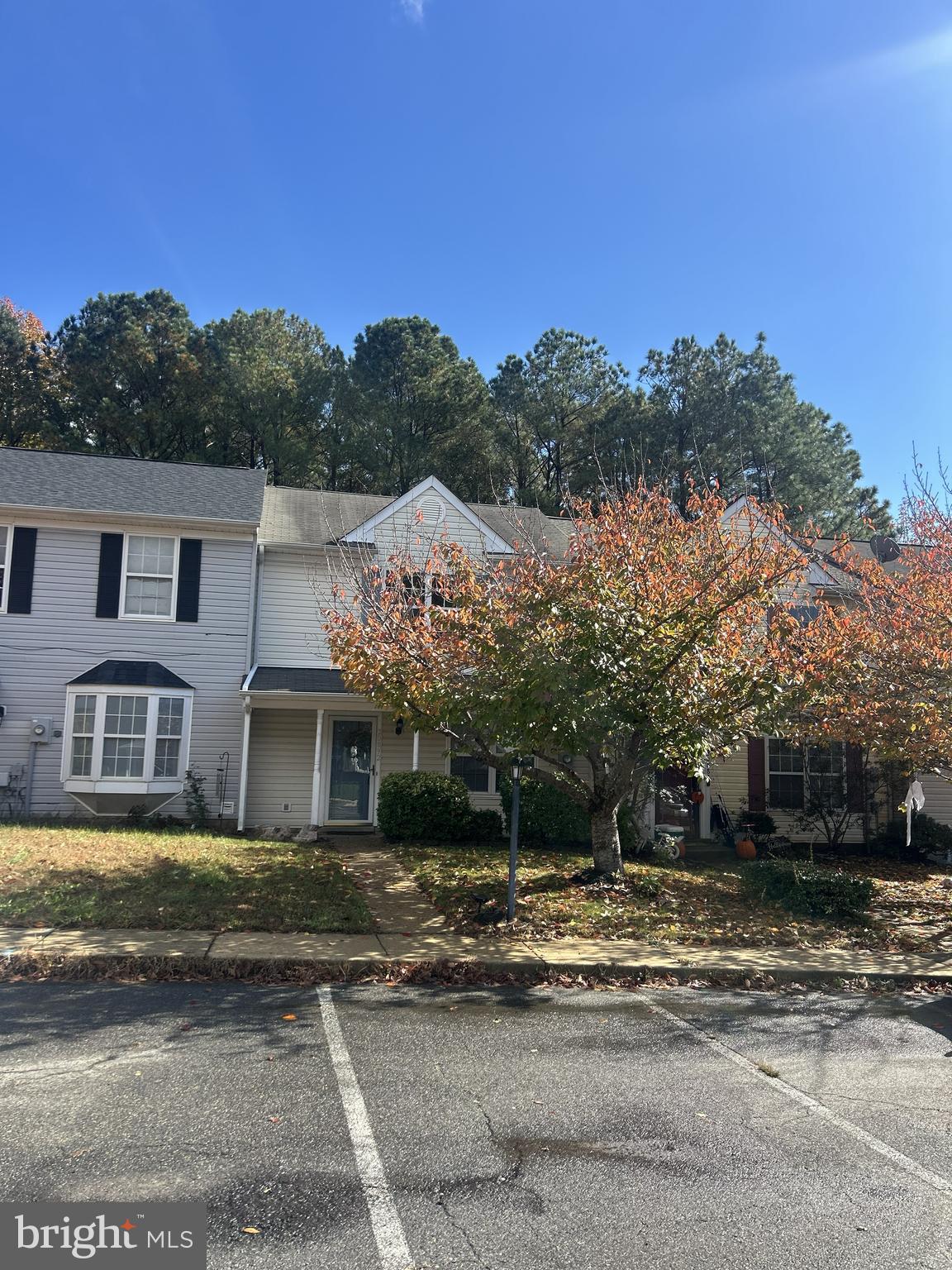 HUNTING QUARTERS - Residential Lease