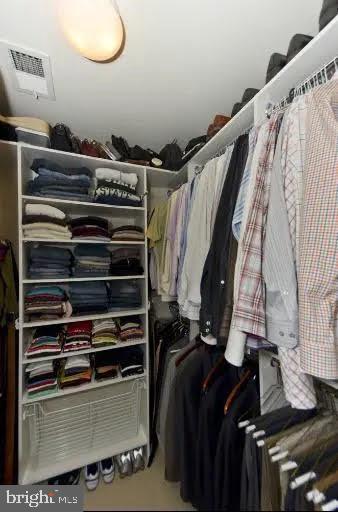 SHIRLINGTON CREST - Residential Lease