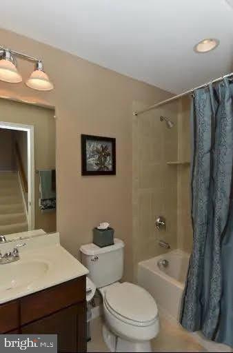 SHIRLINGTON CREST - Residential Lease