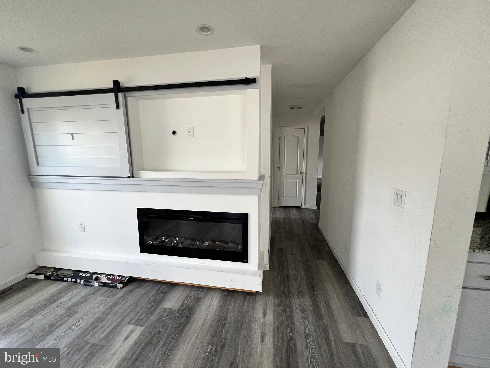 BOONE'S MOBILE ESTATES - Residential