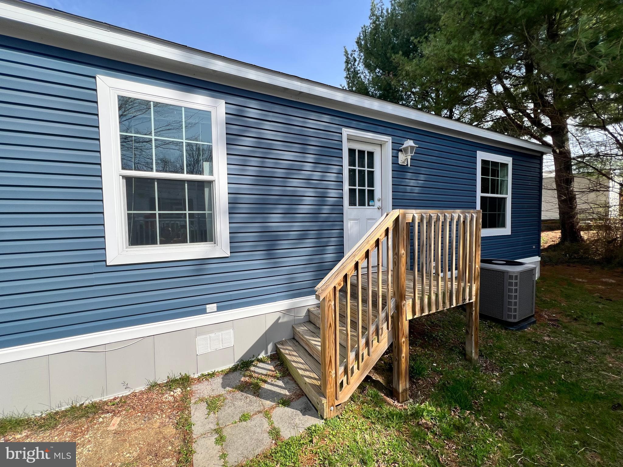 BOONE'S MOBILE ESTATES - Residential