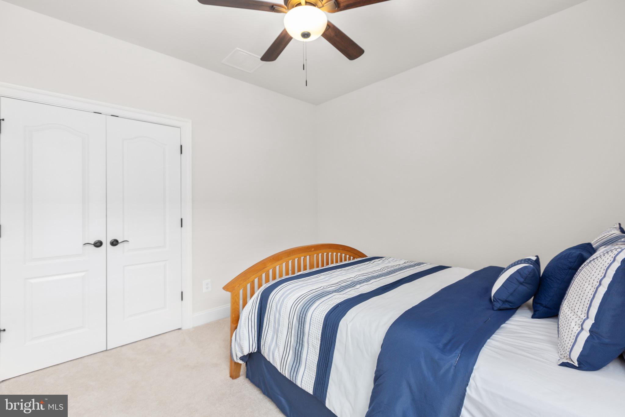 VIRGINIA HERITAGE AT LEE'S PARK - Residential