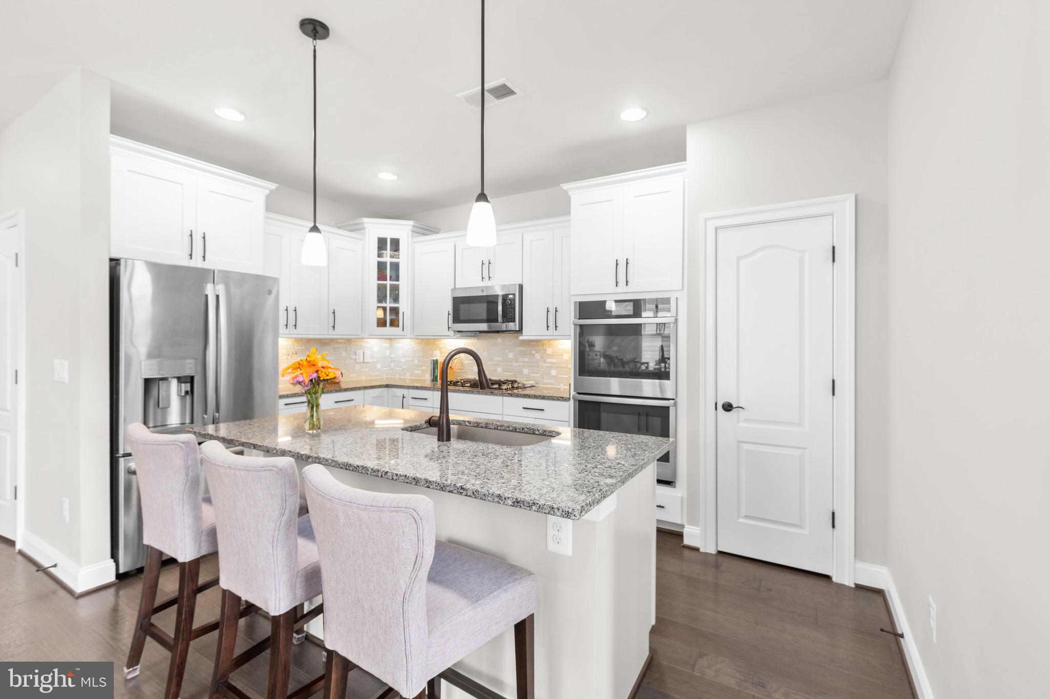 VIRGINIA HERITAGE AT LEE'S PARK - Residential