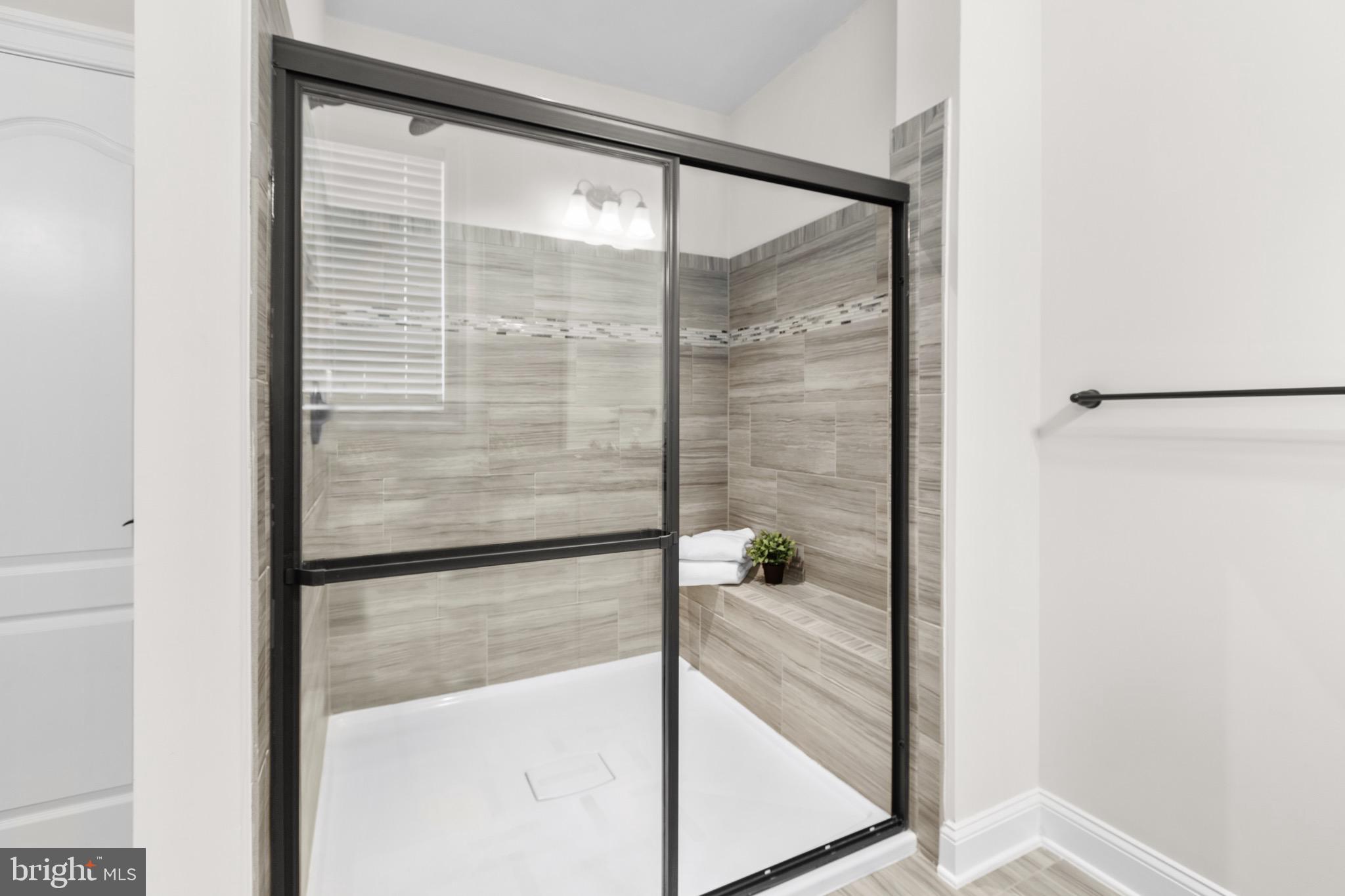 VIRGINIA HERITAGE AT LEE'S PARK - Residential