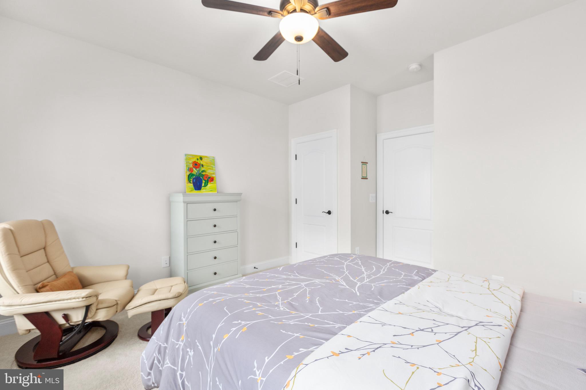 VIRGINIA HERITAGE AT LEE'S PARK - Residential