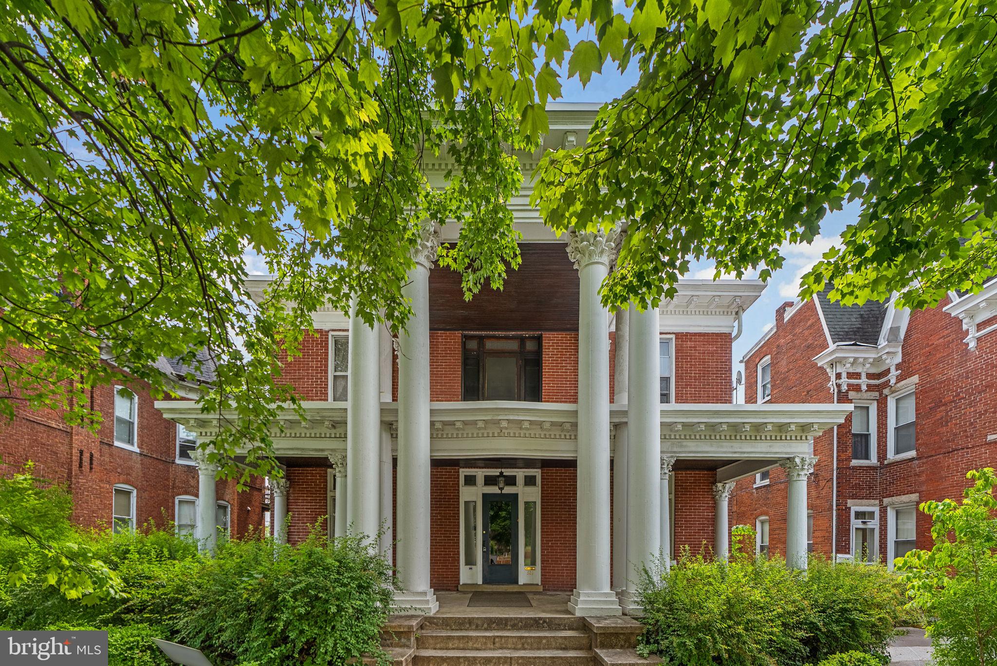 506 SUMMIT AVENUE