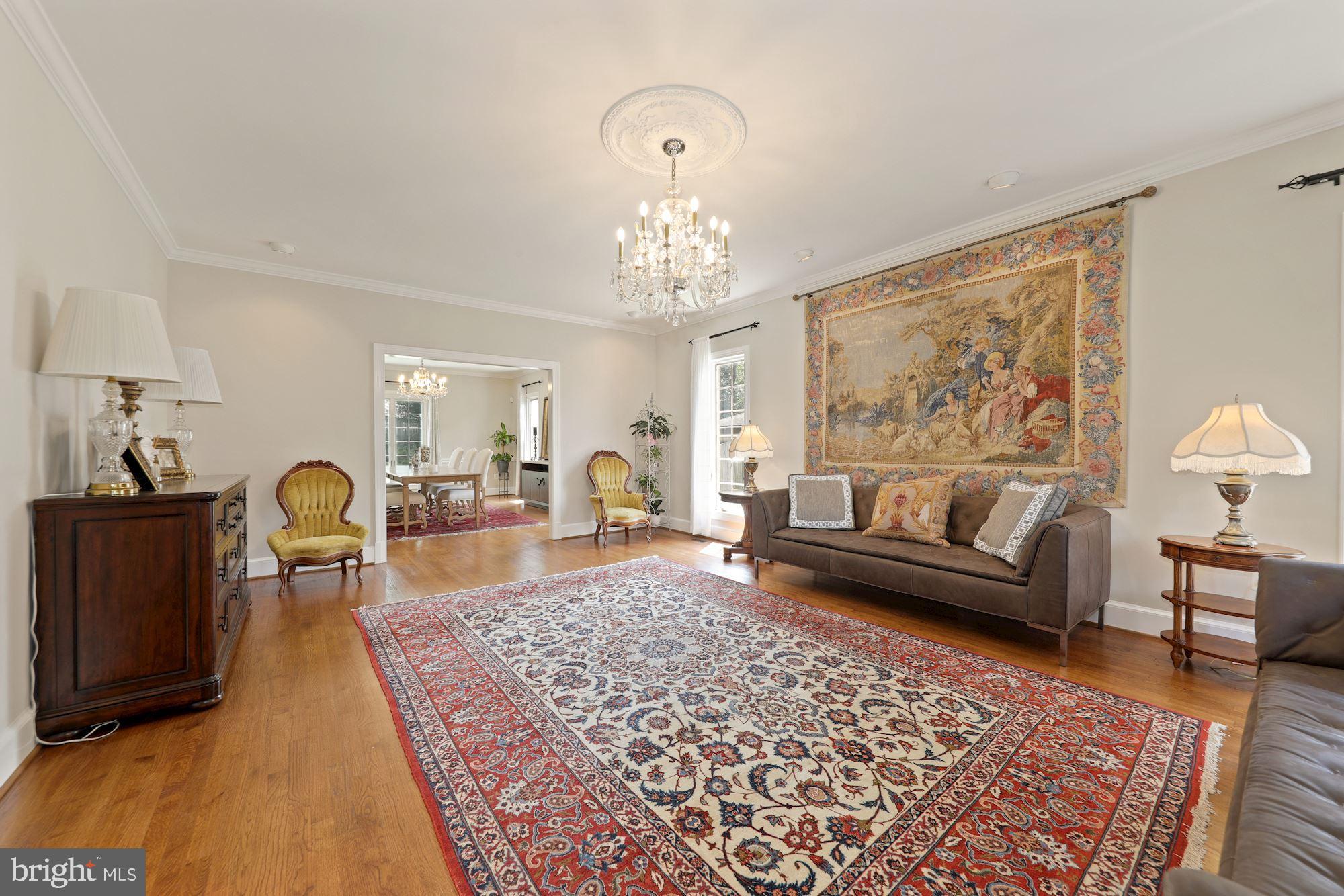 POTOMAC OUTSIDE - Residential