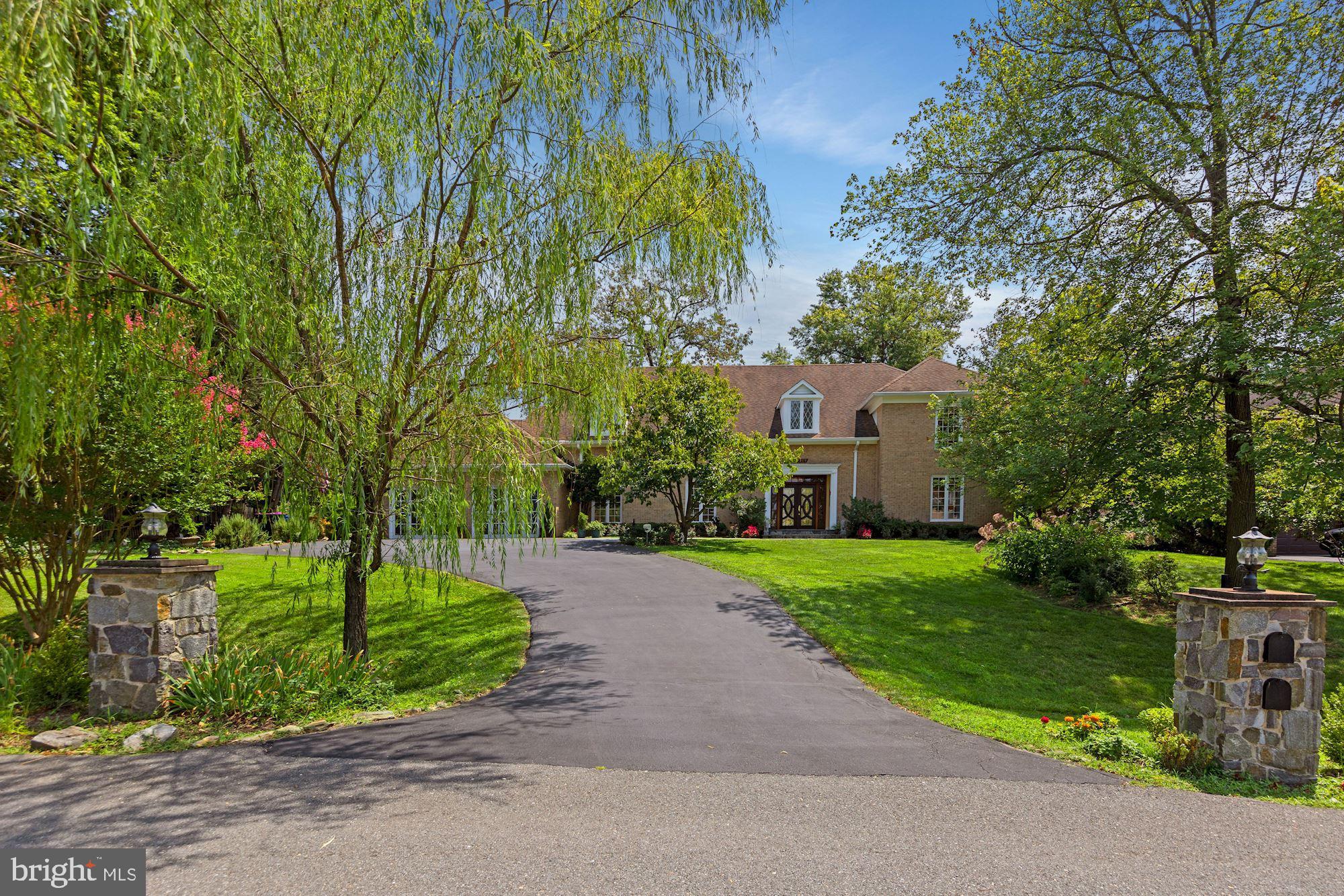 POTOMAC OUTSIDE - Residential