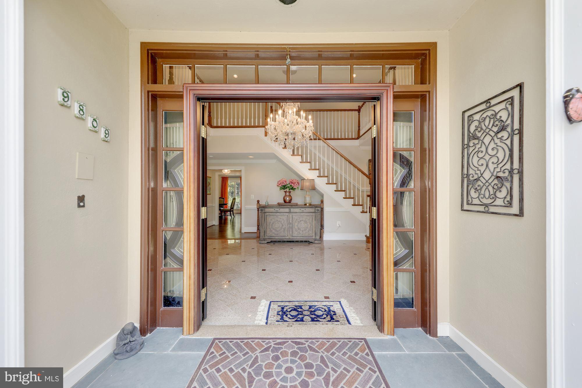 POTOMAC OUTSIDE - Residential