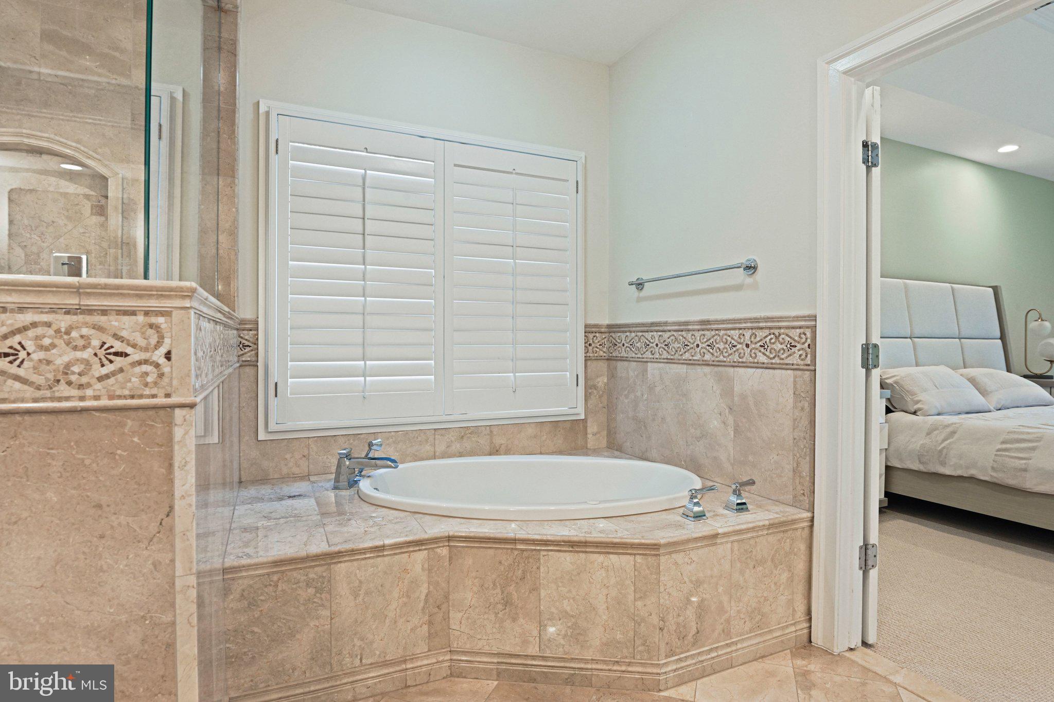 SMC MCLEAN - Residential