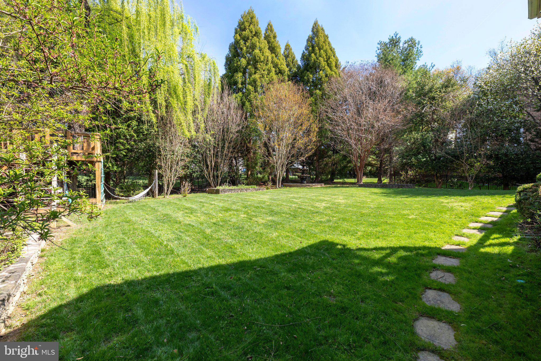 SMC MCLEAN - Residential