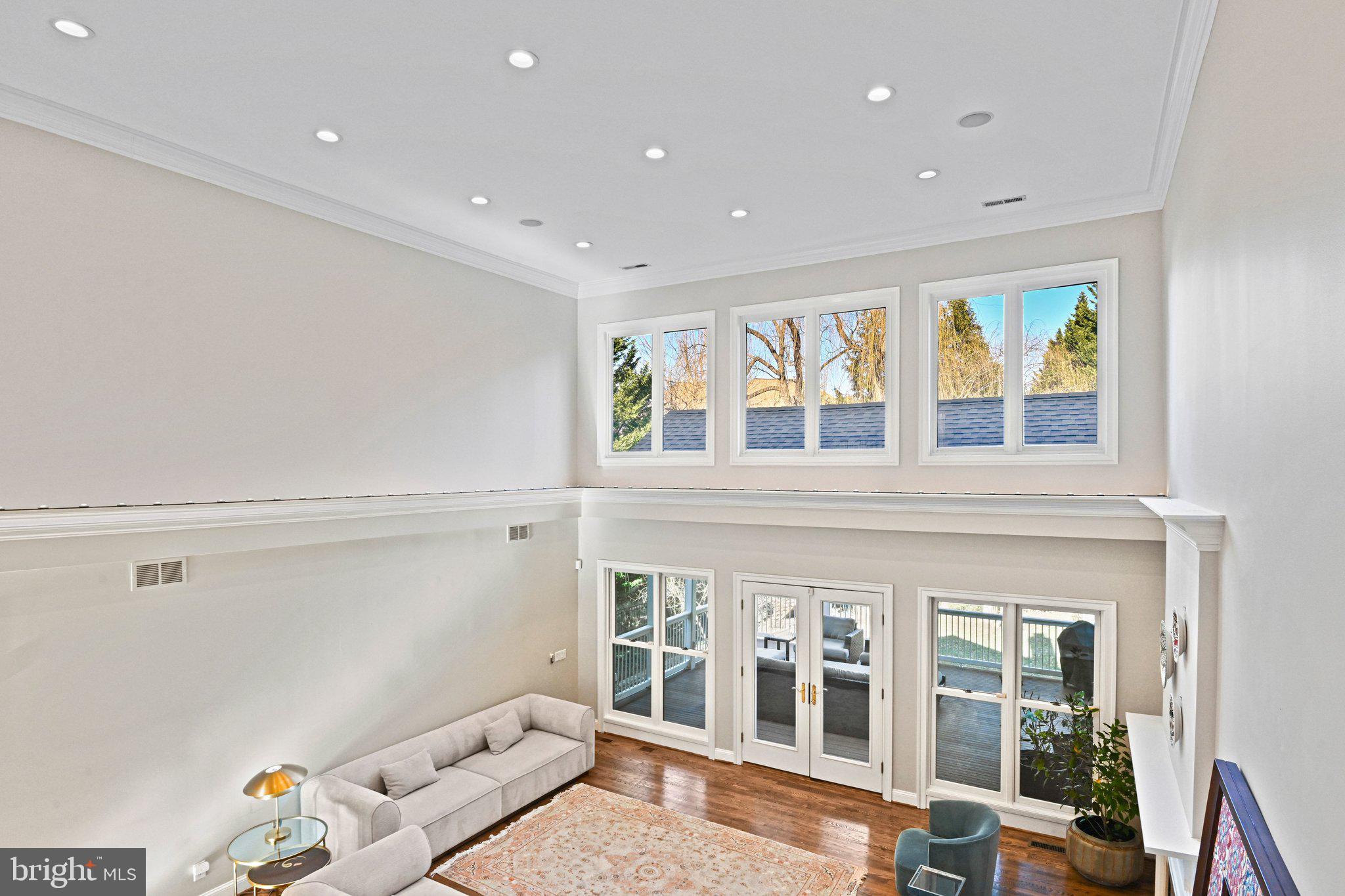 SMC MCLEAN - Residential