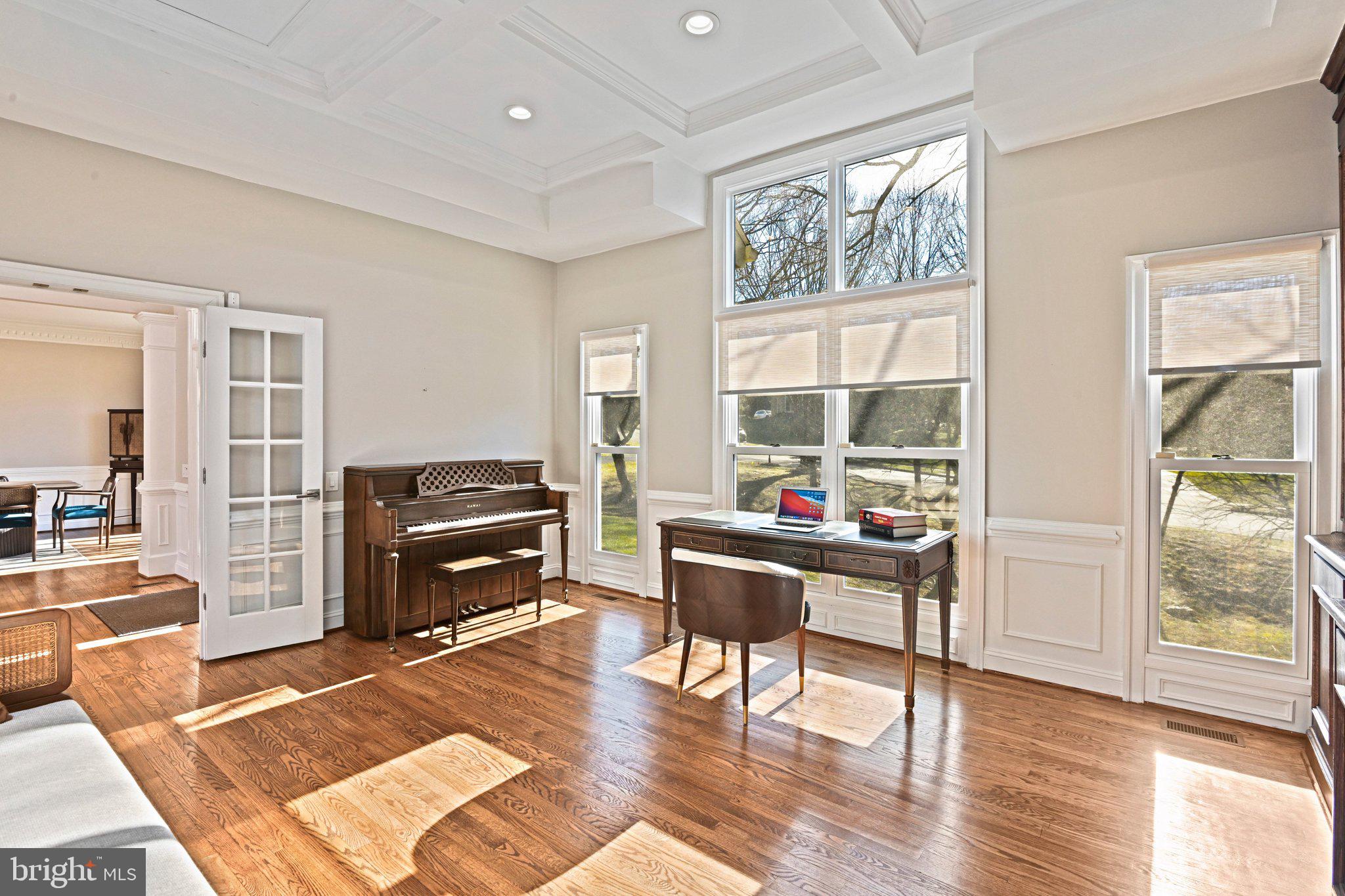 SMC MCLEAN - Residential