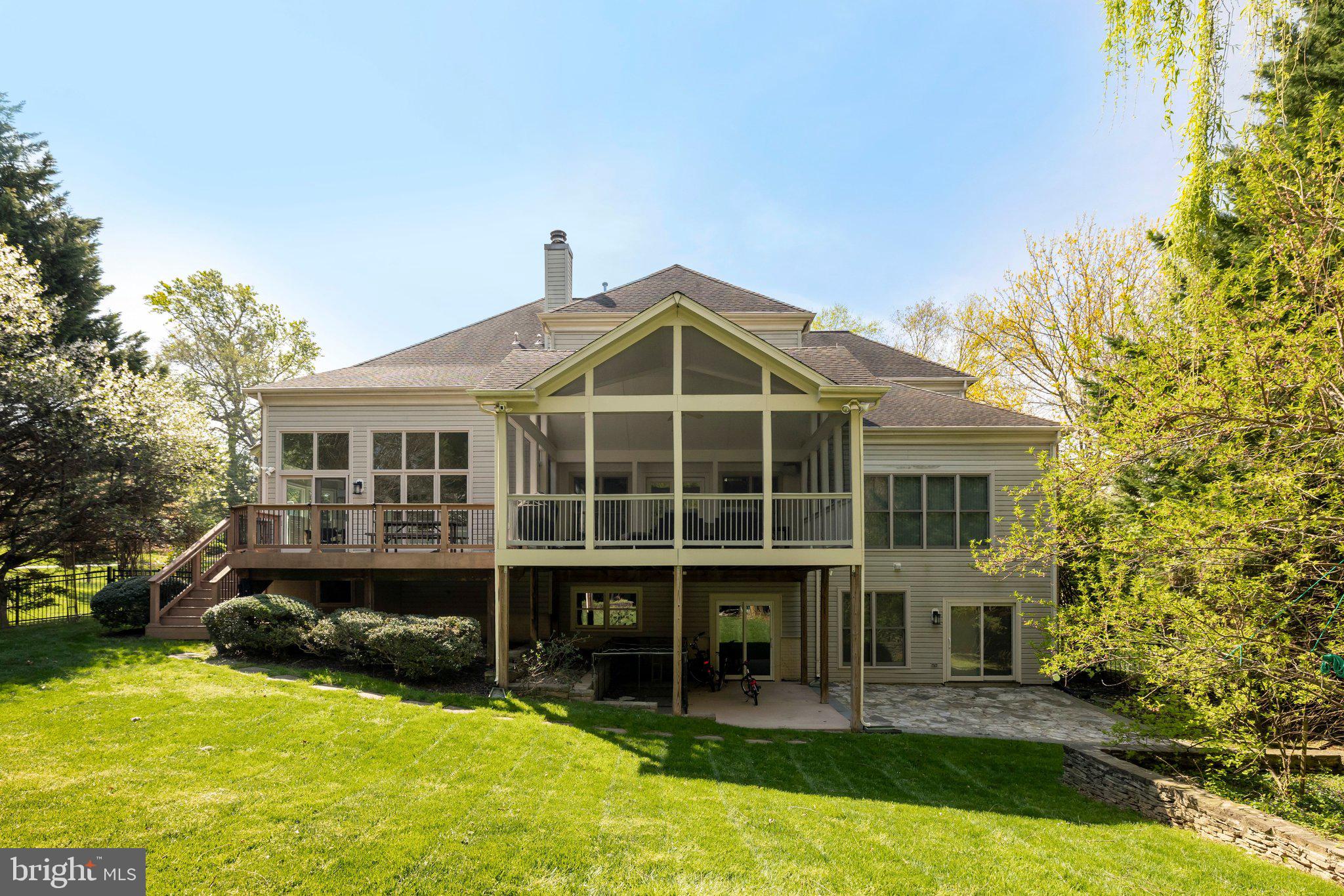 SMC MCLEAN - Residential