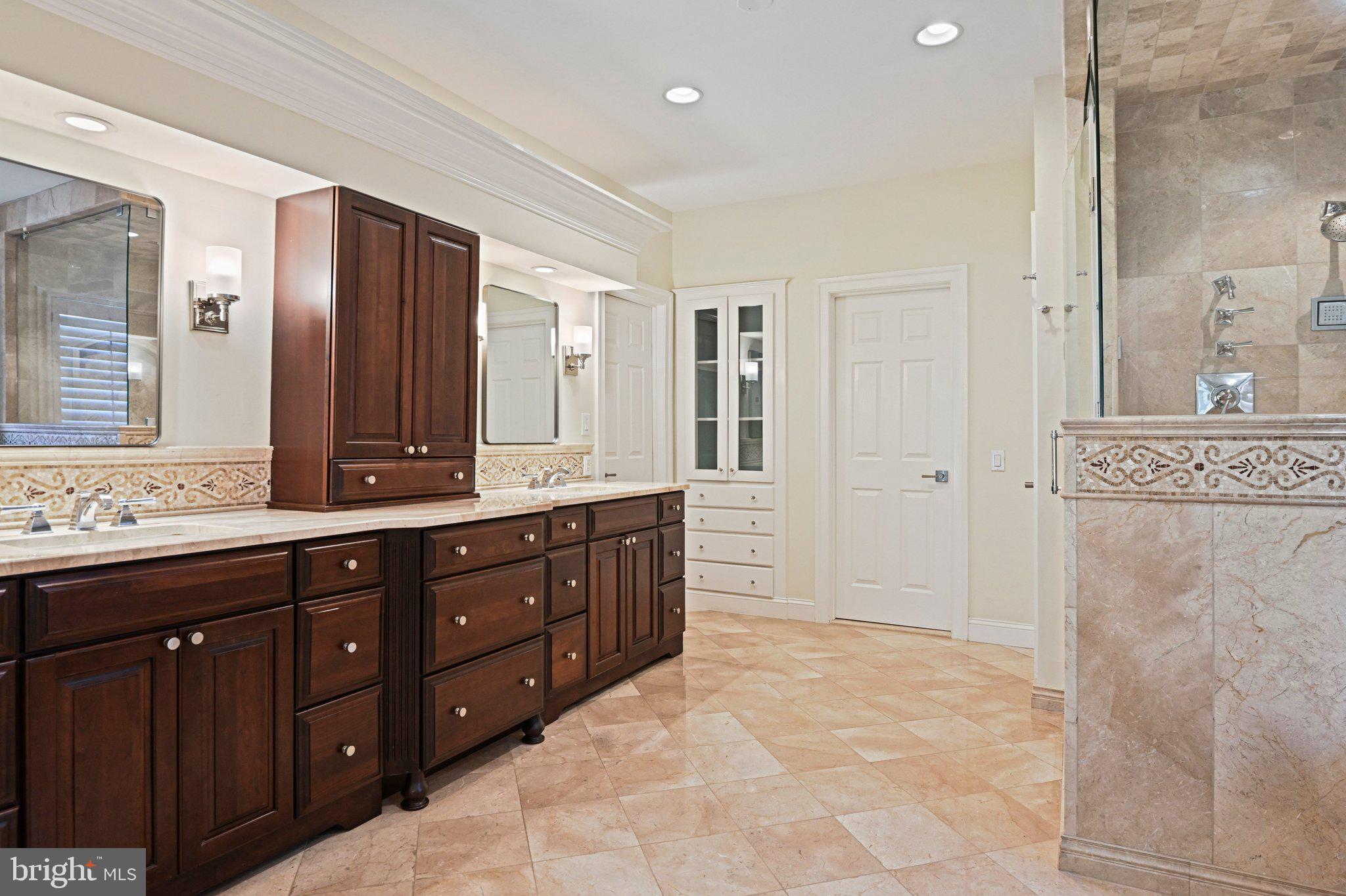 SMC MCLEAN - Residential