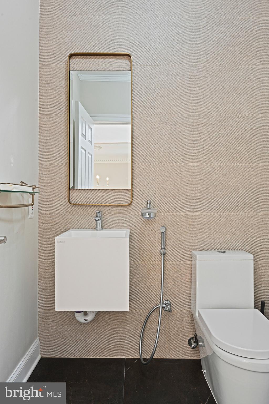 SMC MCLEAN - Residential