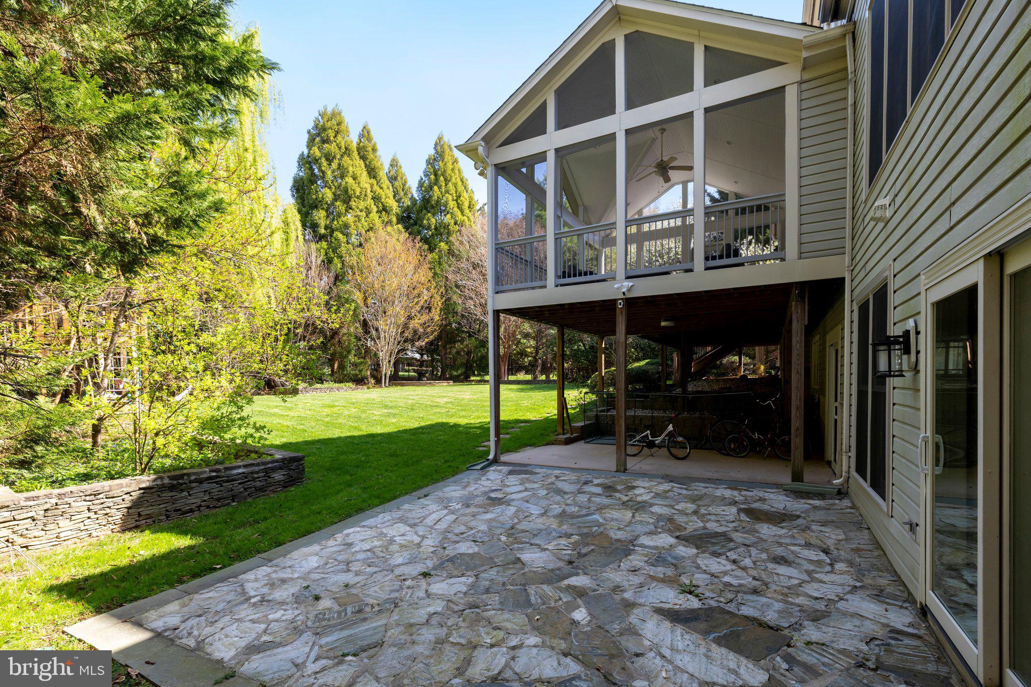 SMC MCLEAN - Residential