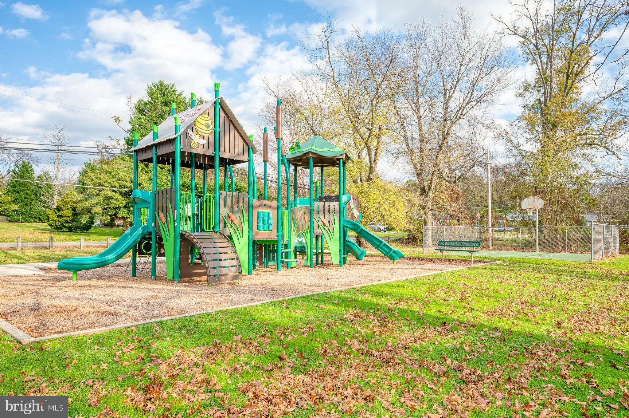 LONG BAR HARBOR - Residential