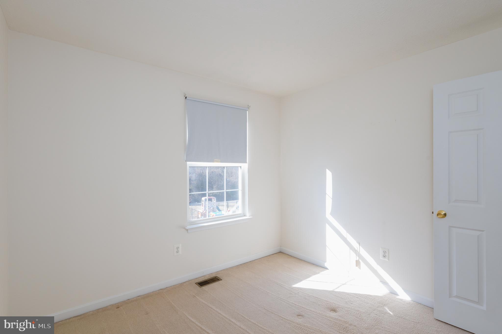 LONG BAR HARBOR - Residential