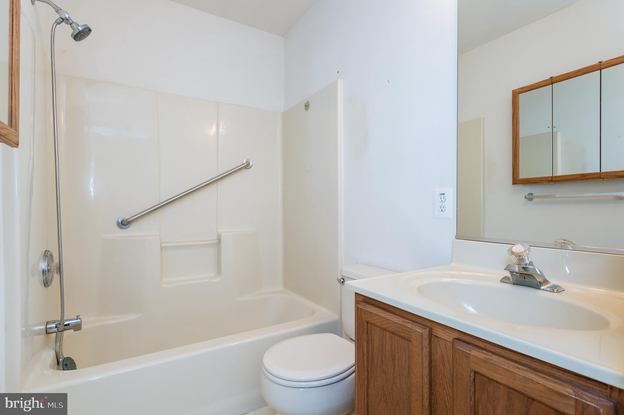 LONG BAR HARBOR - Residential