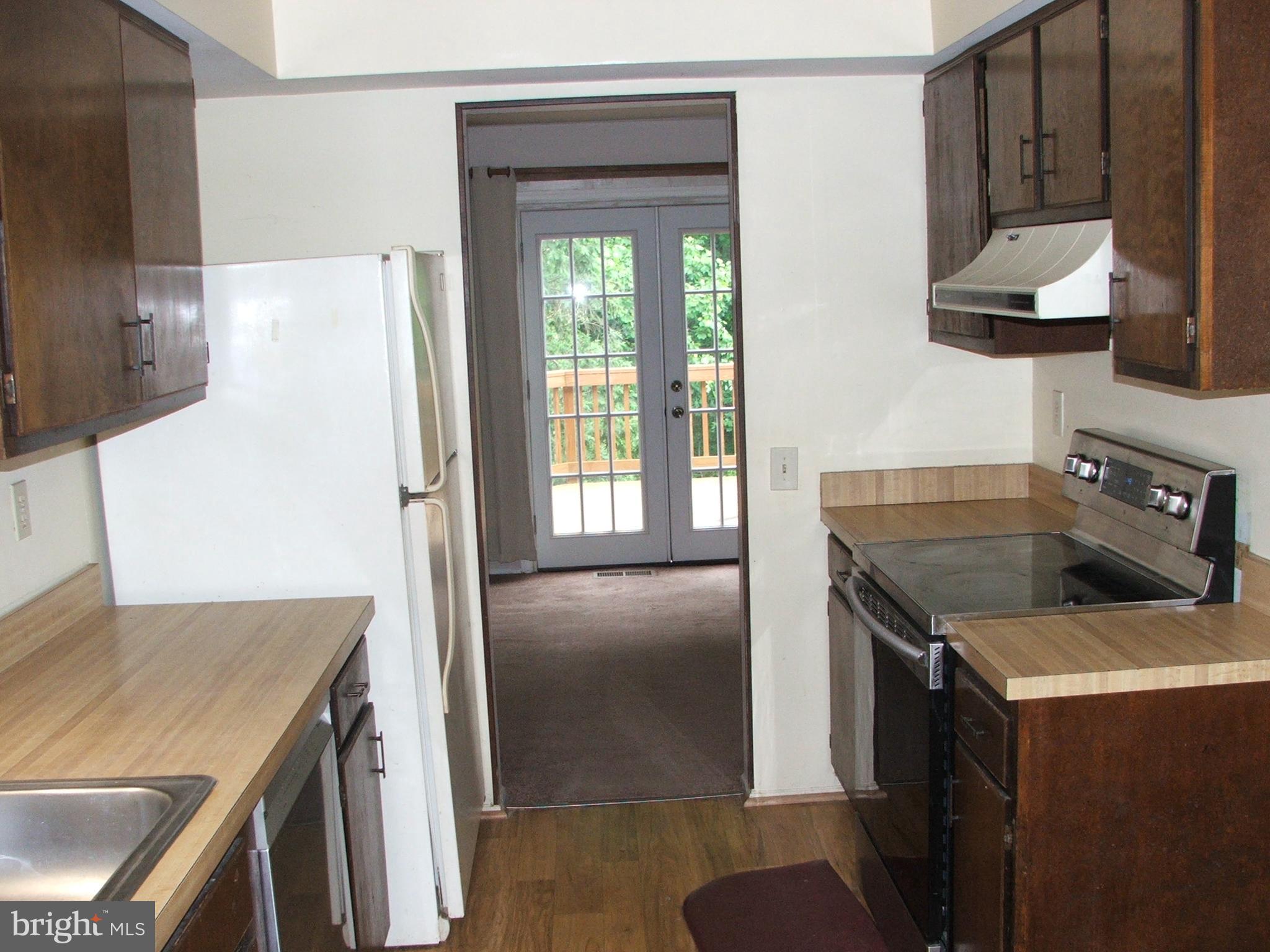 BURKE CENTRE - Residential