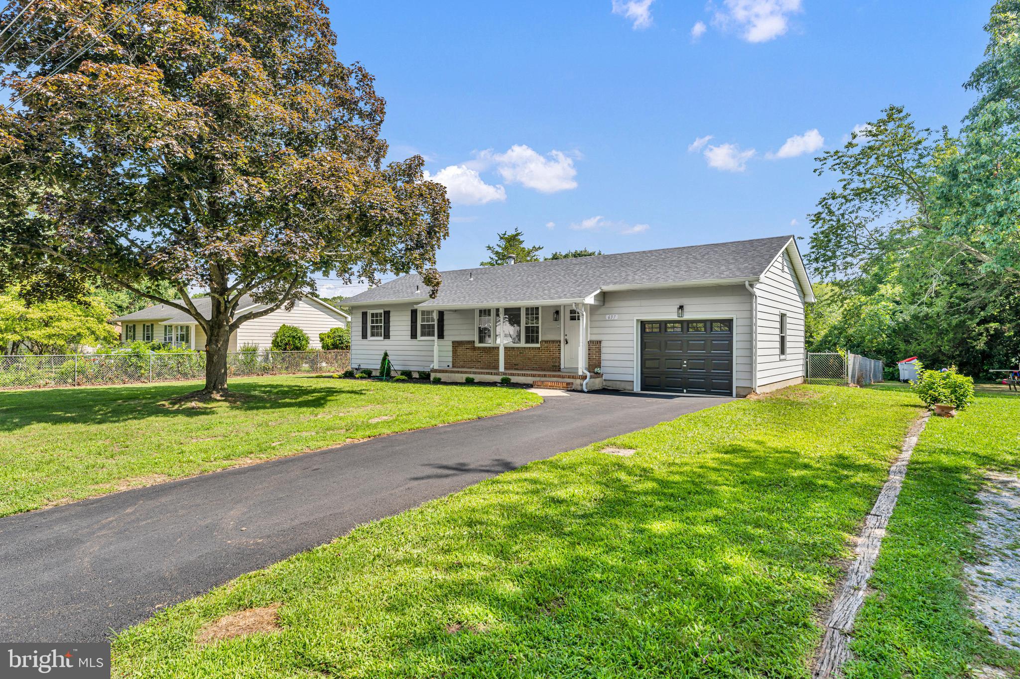 637 PLEASANT DRIVE