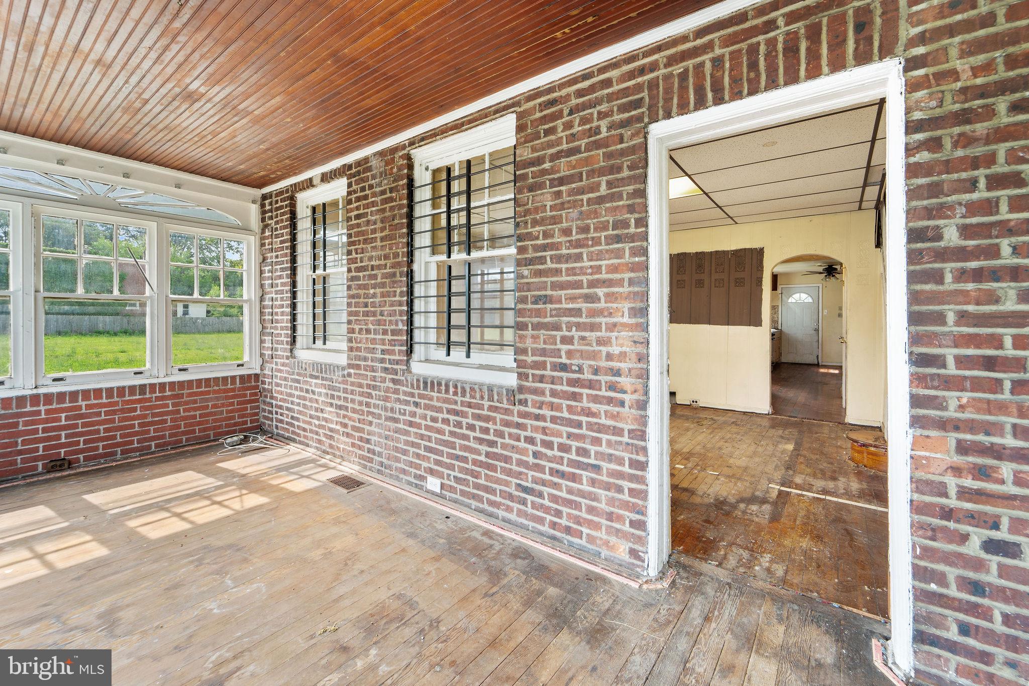 901 FAIRVIEW STREET