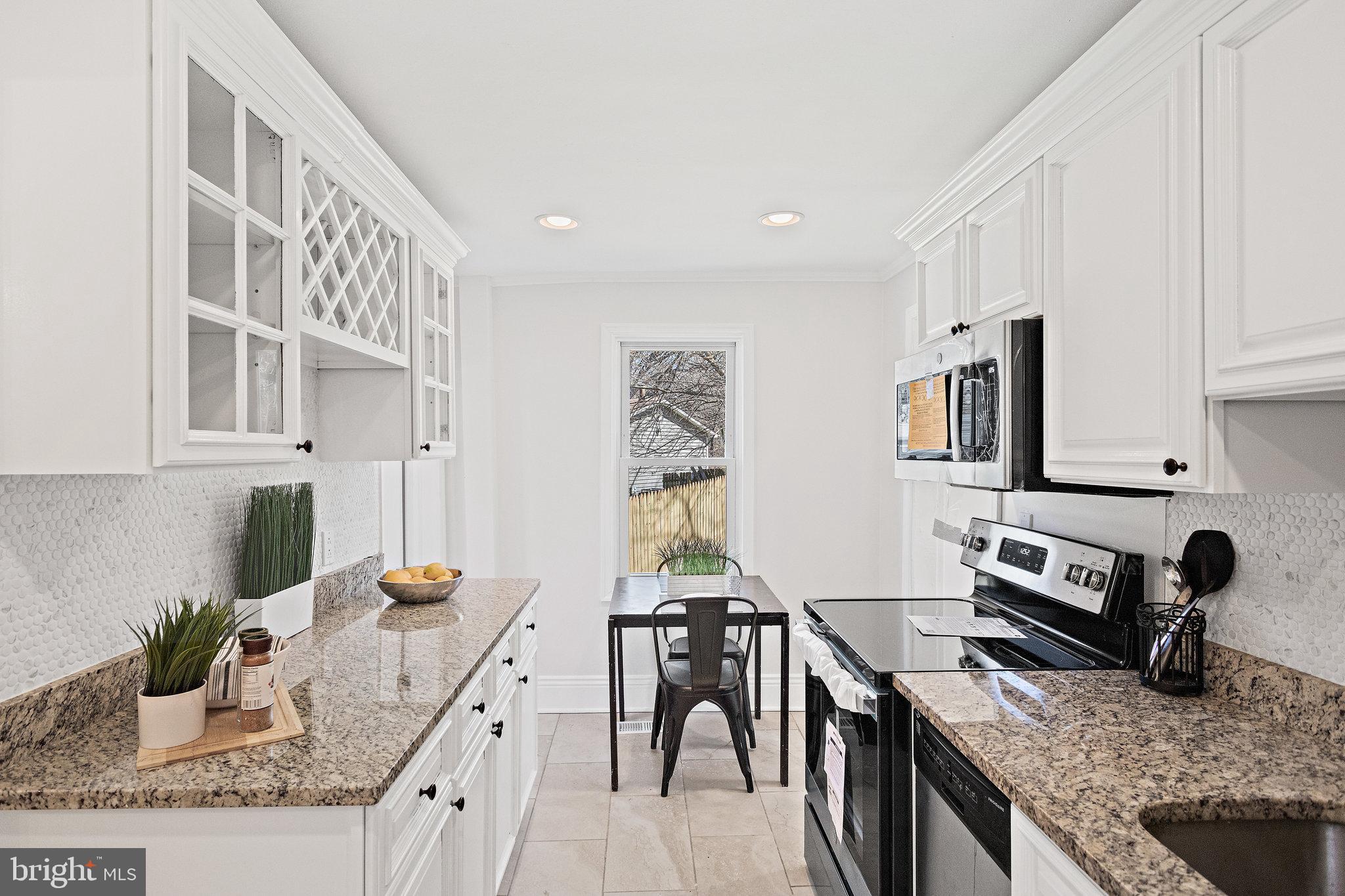 CARMODY HILLS - Residential