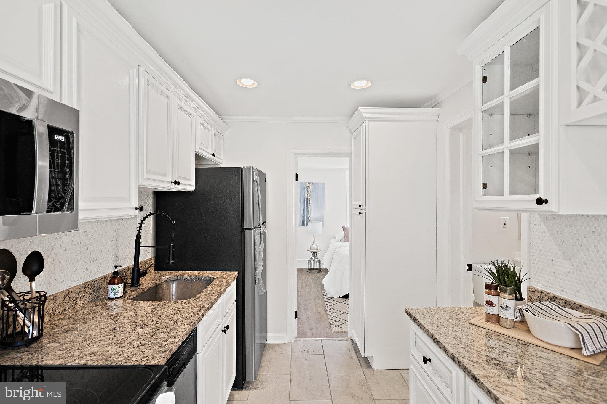 CARMODY HILLS - Residential