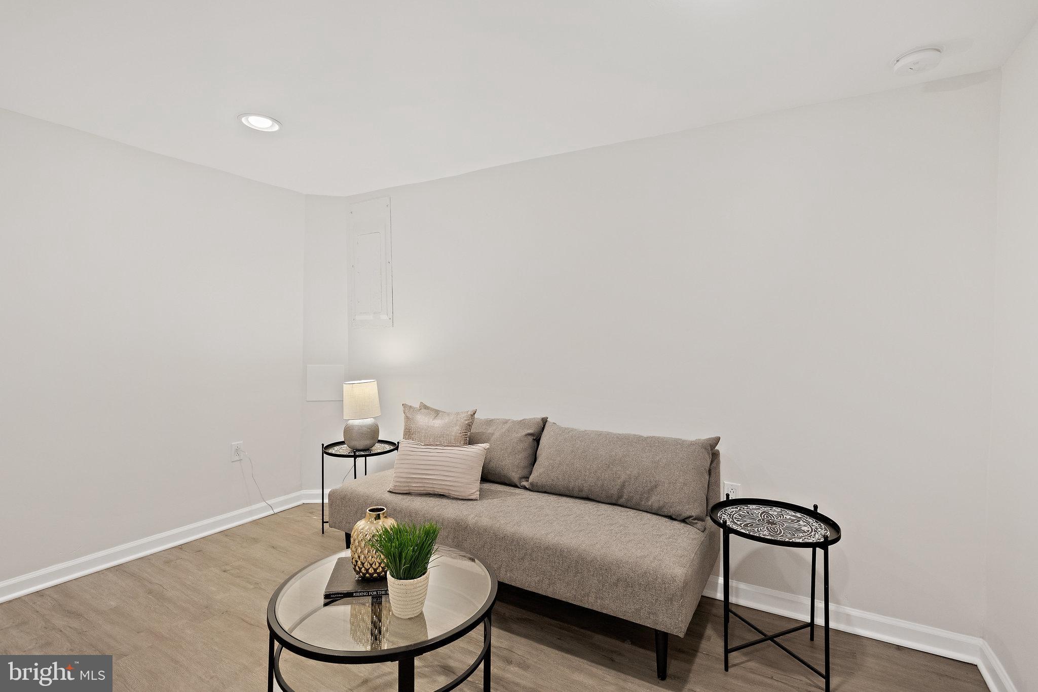 CARMODY HILLS - Residential