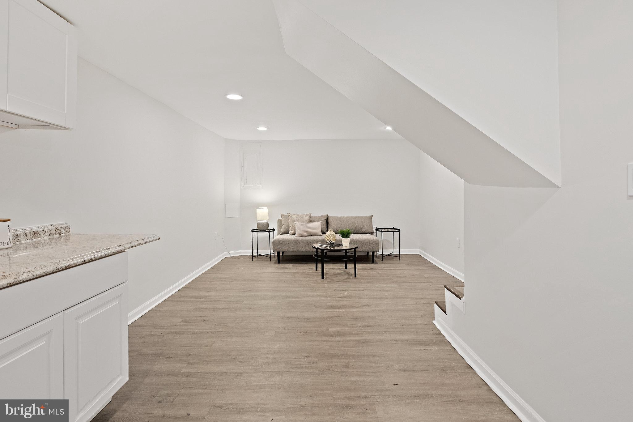 CARMODY HILLS - Residential