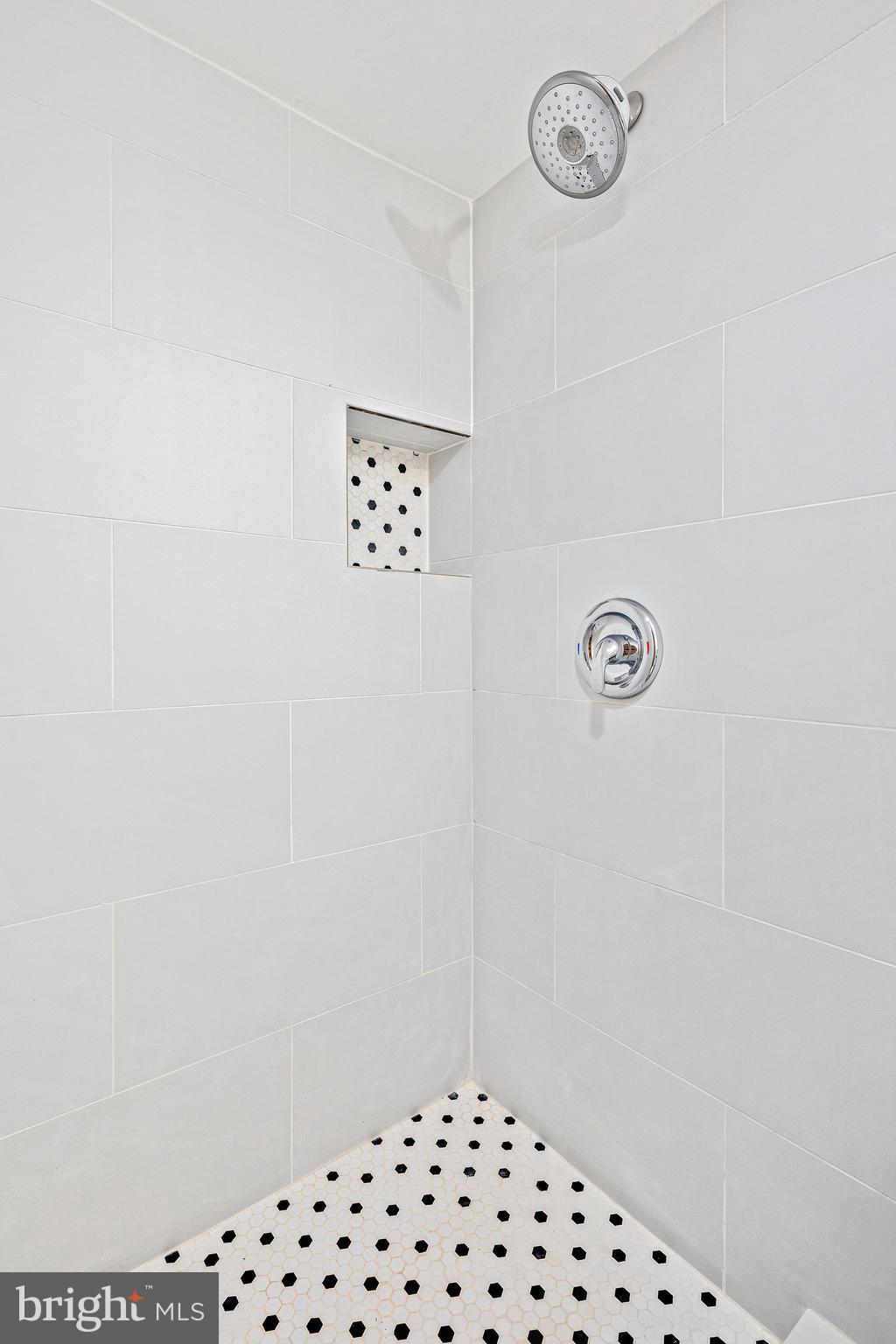 CARMODY HILLS - Residential