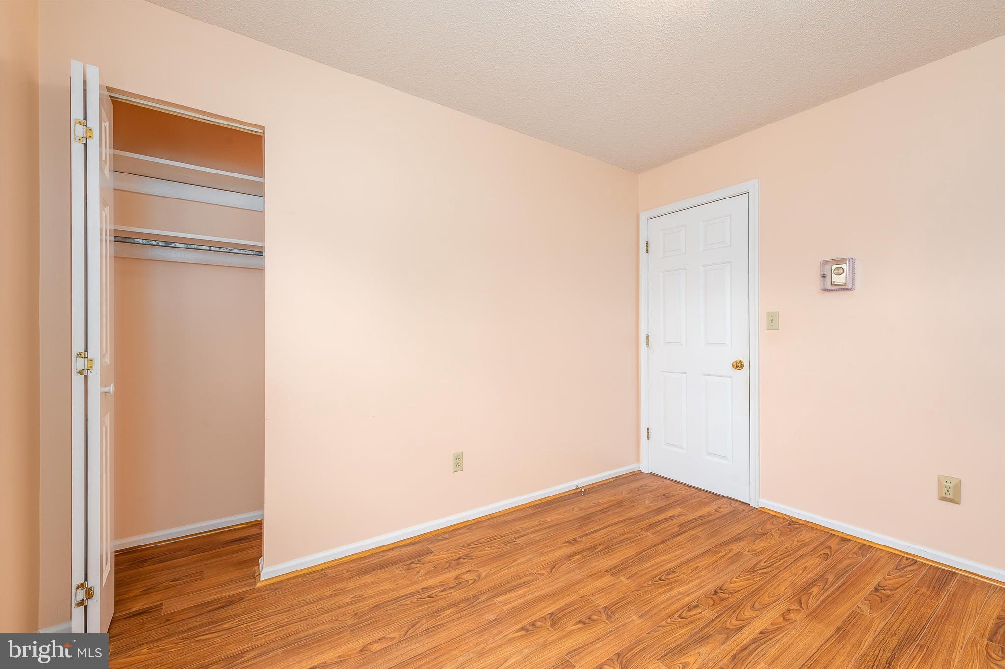 SOUTHLAWN - Residential