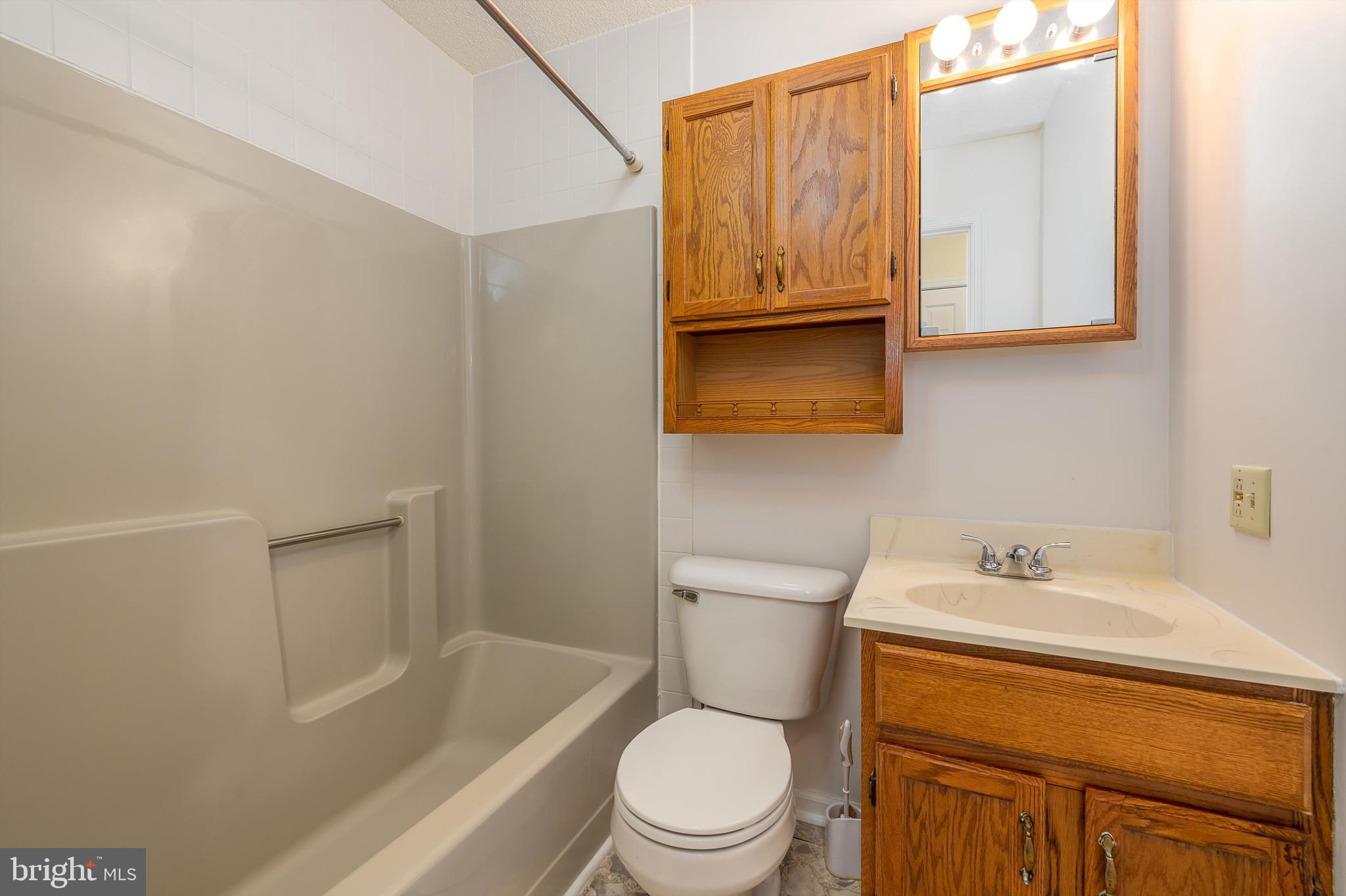 SOUTHLAWN - Residential